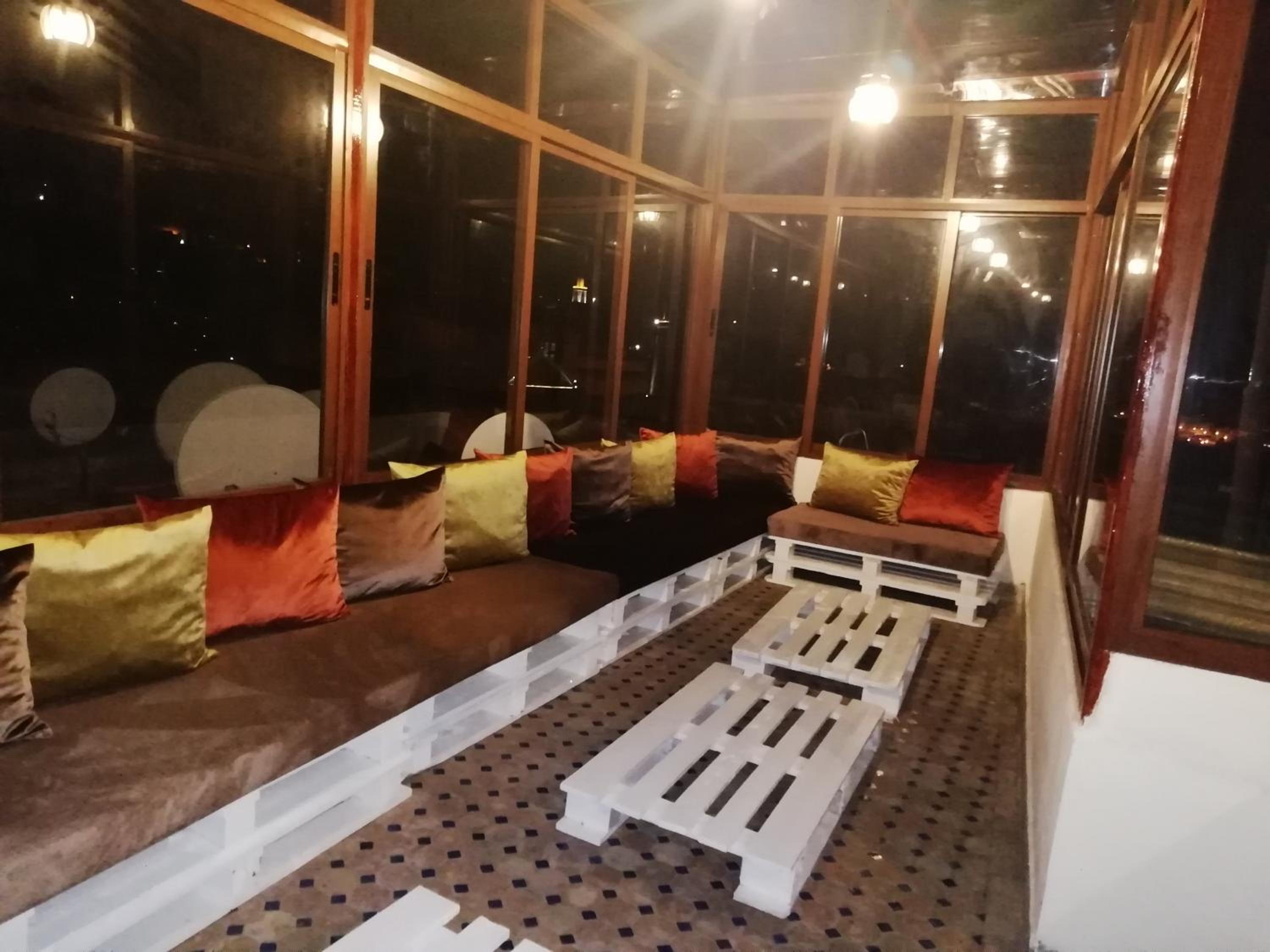 lounge