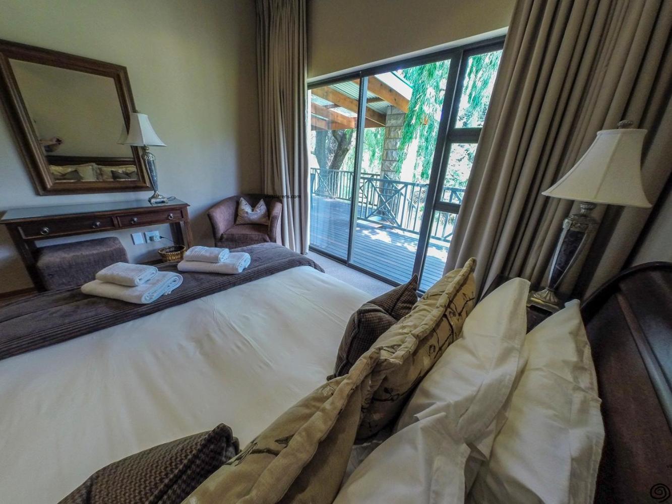 Willow Creek Villas view 5