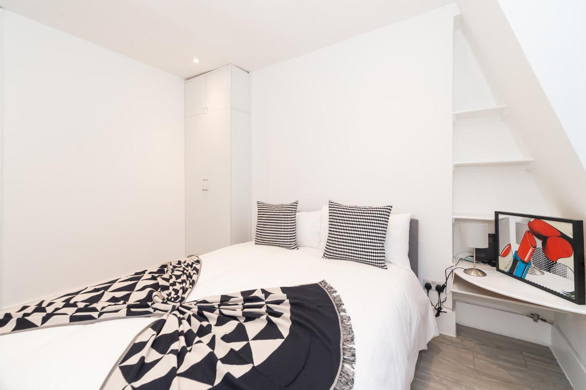 New 2 Bed Apartment in Covent Garden