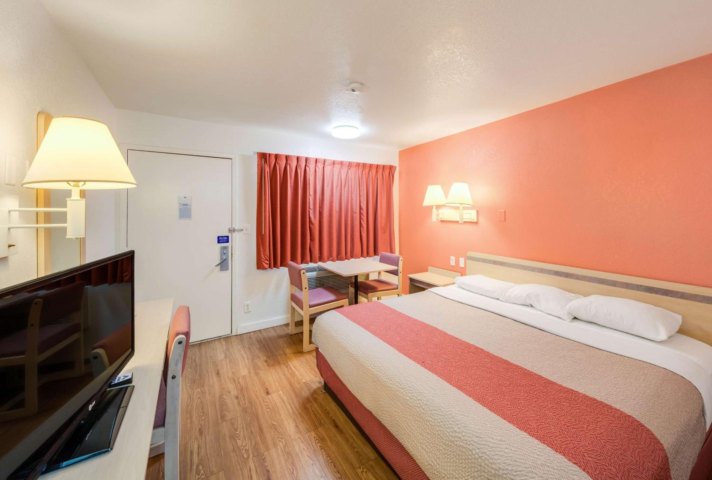 Motel 6-Greenville, TX