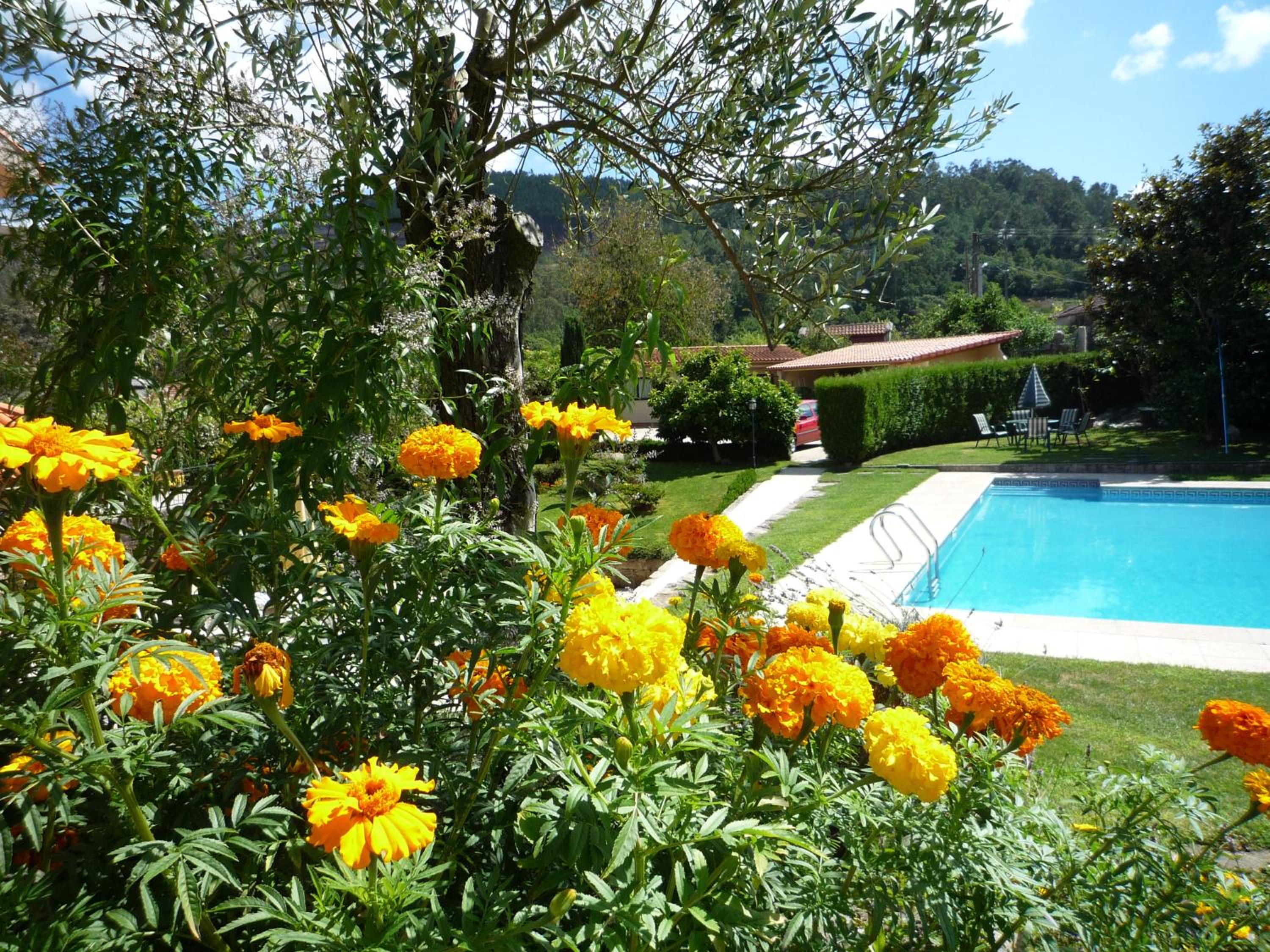 Casa das Pías view 2