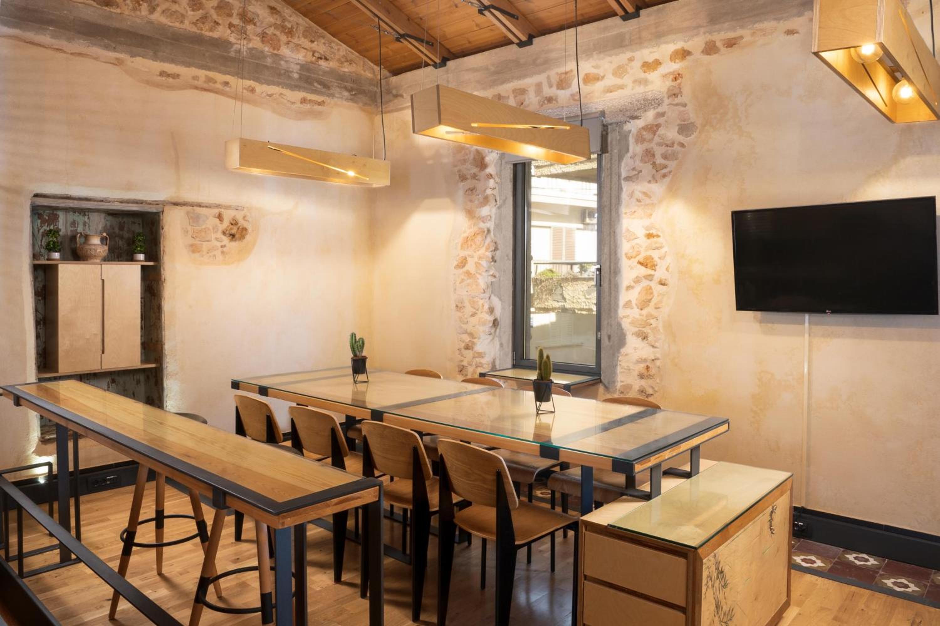 meeting & event spaces