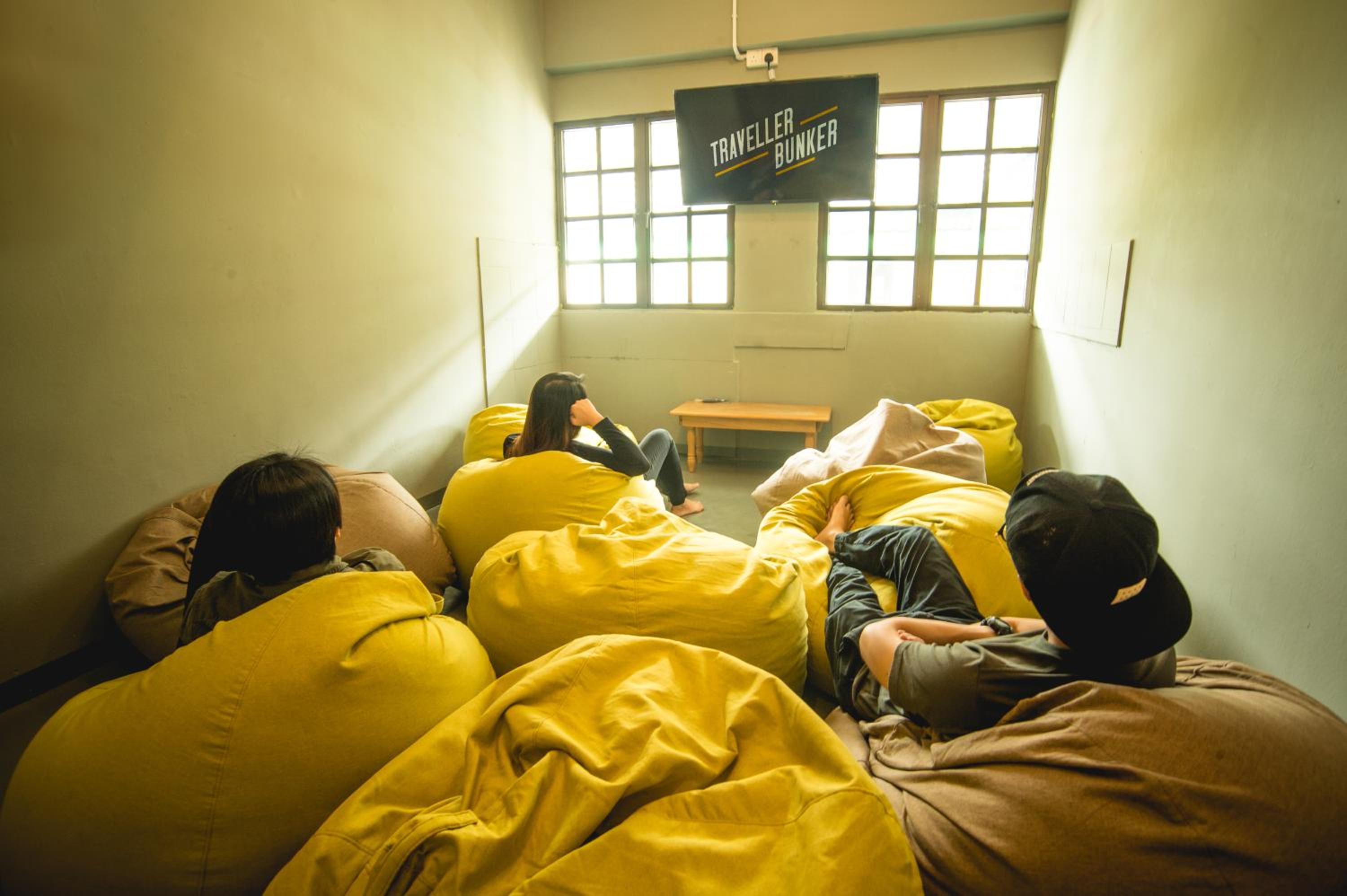 Traveller Bunker Hostel 1 photo 6