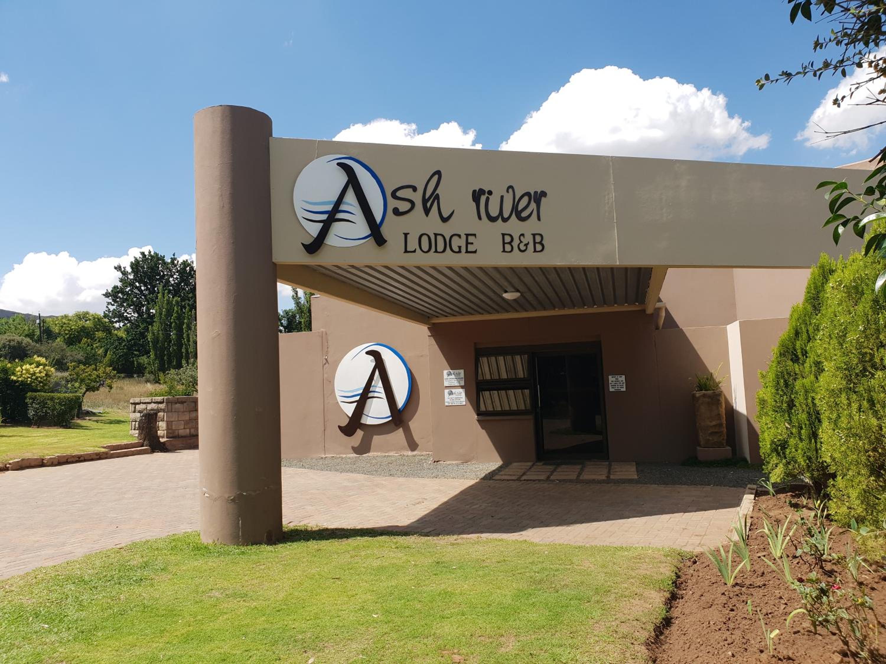 Ash River Lodge