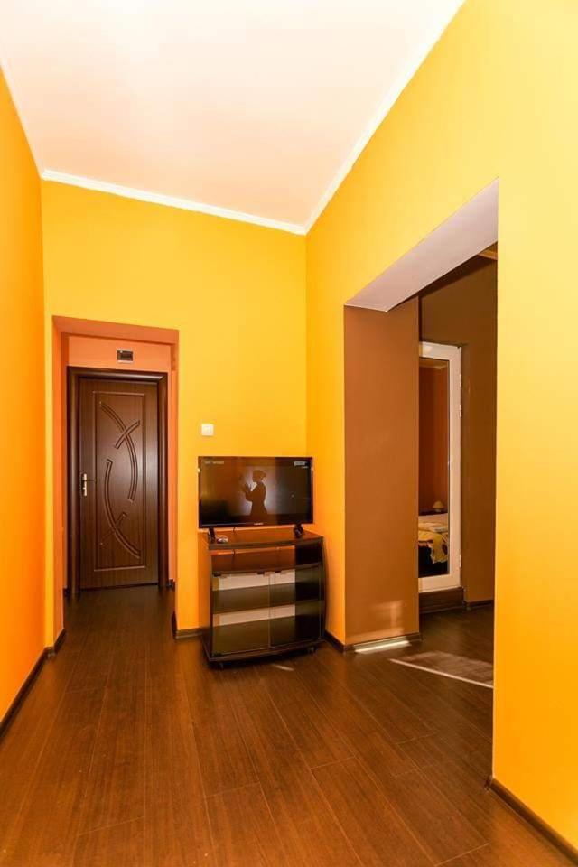 Guest Rooms Exotic