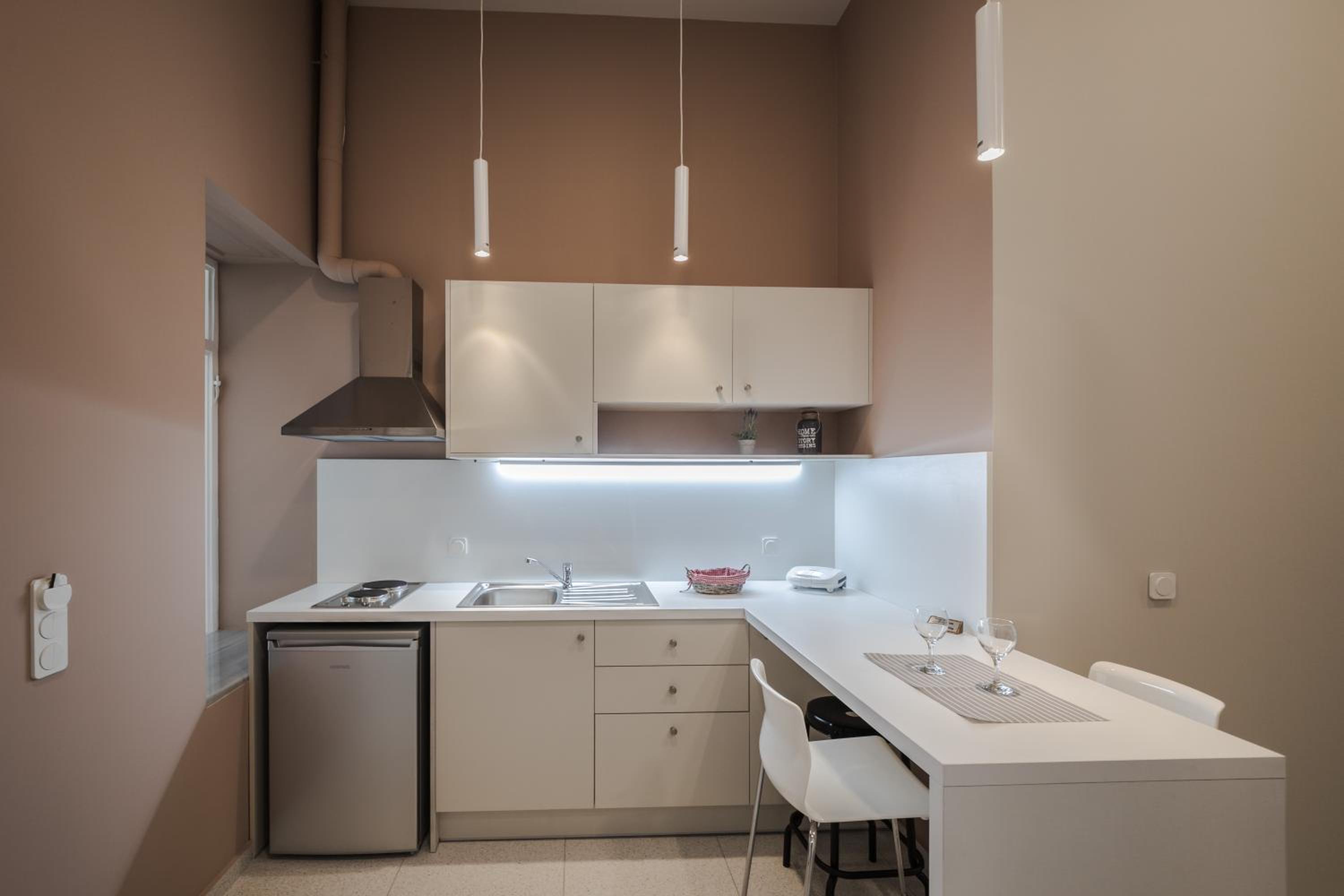 Stylish Studio Apartments-1878 House view 4