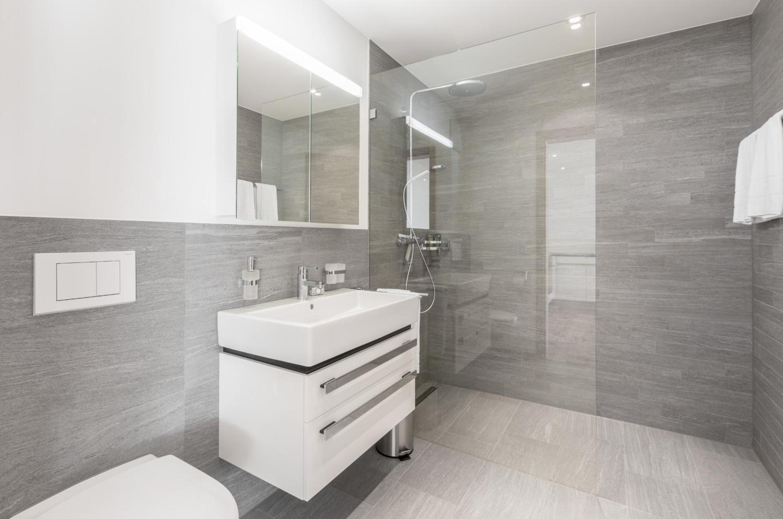 LAAX Homes - Taviarna Laax 4,5 view 5