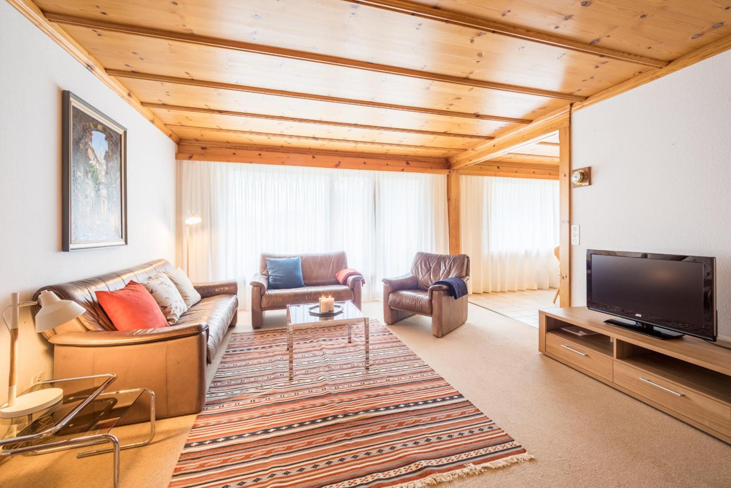 LAAX Homes - Val Signina 1-13a view 2