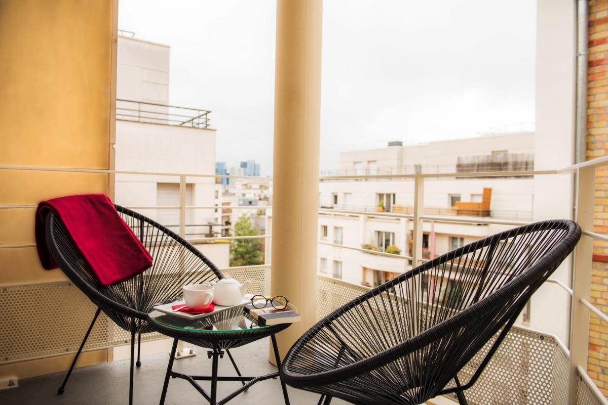 balcony
