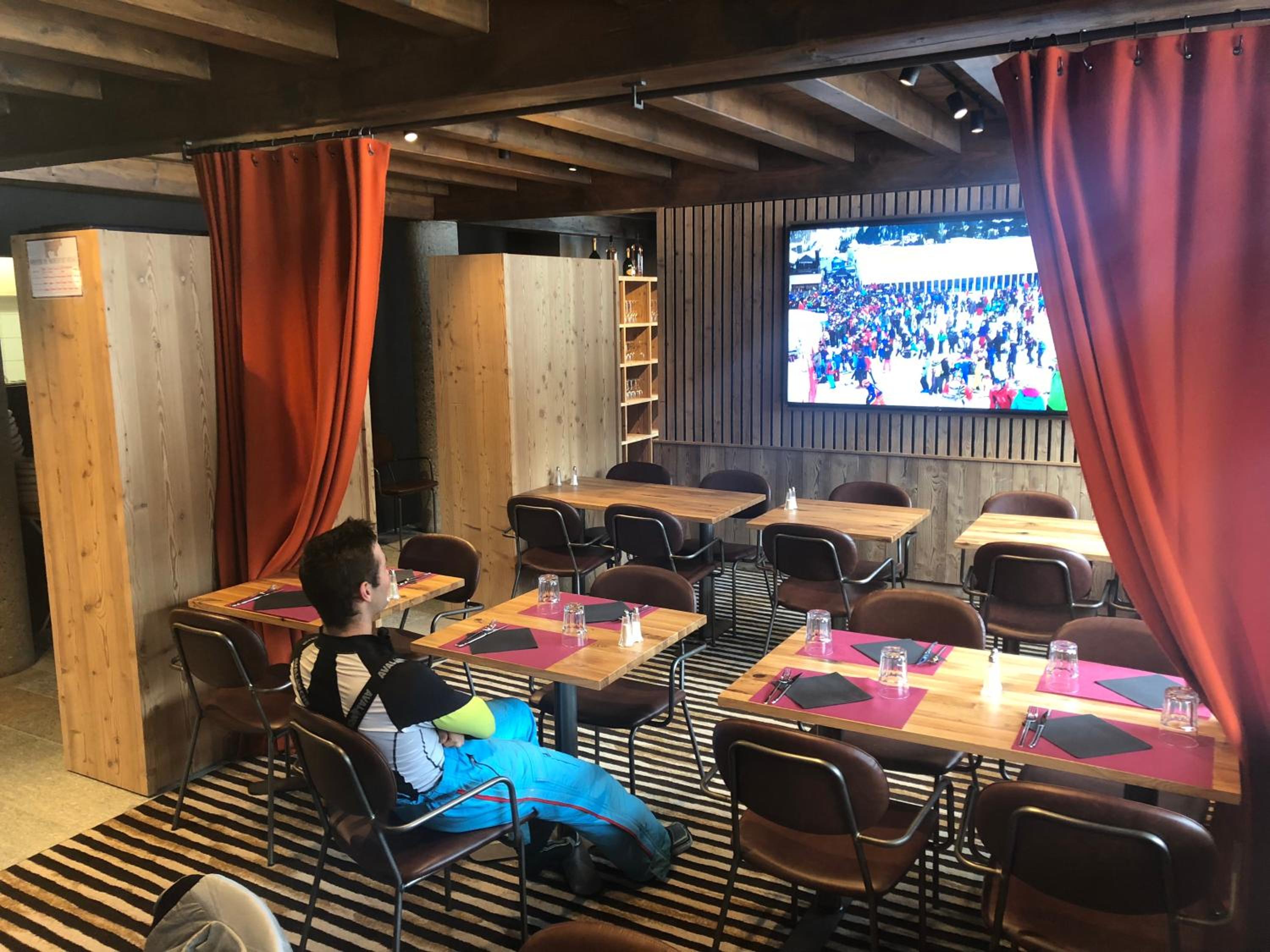 restaurant