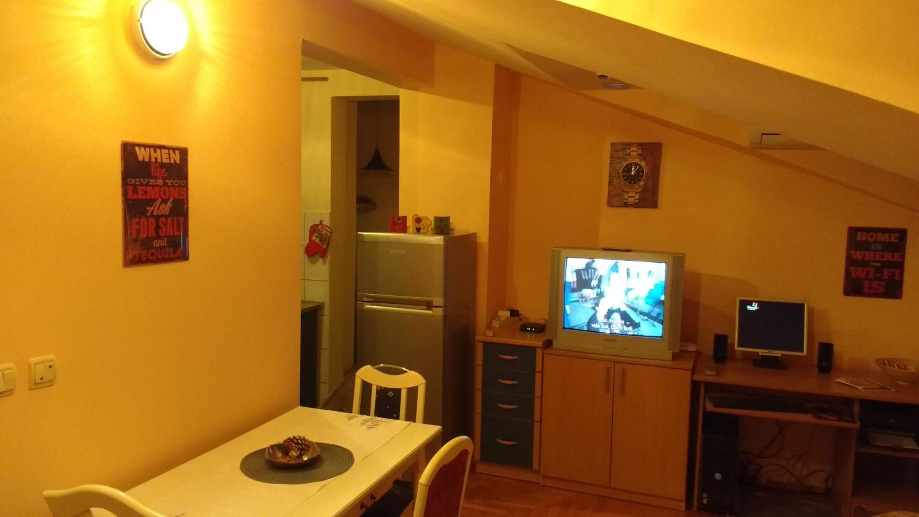 Photo 48