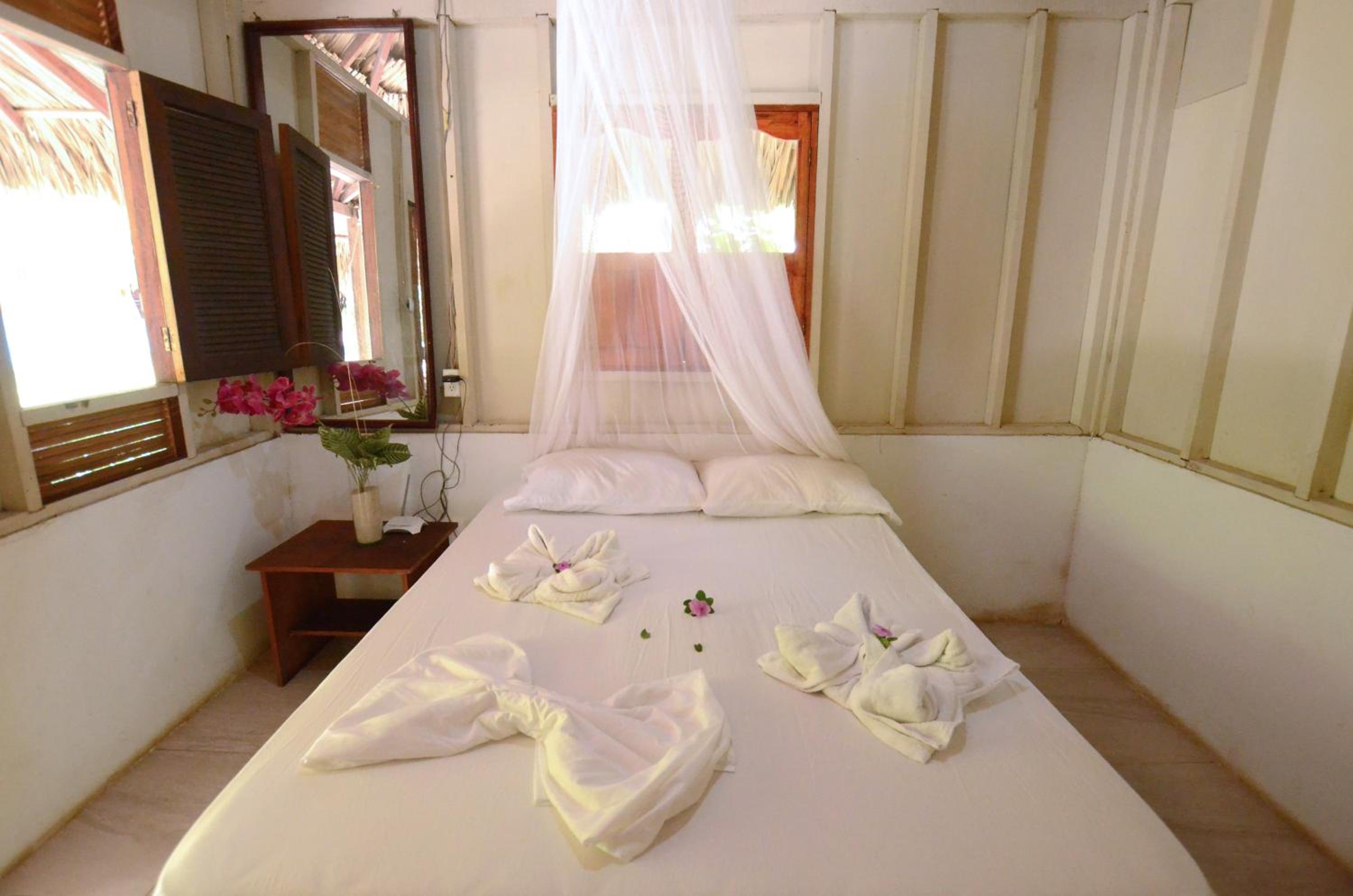 Isla Grande Eco-Hostal