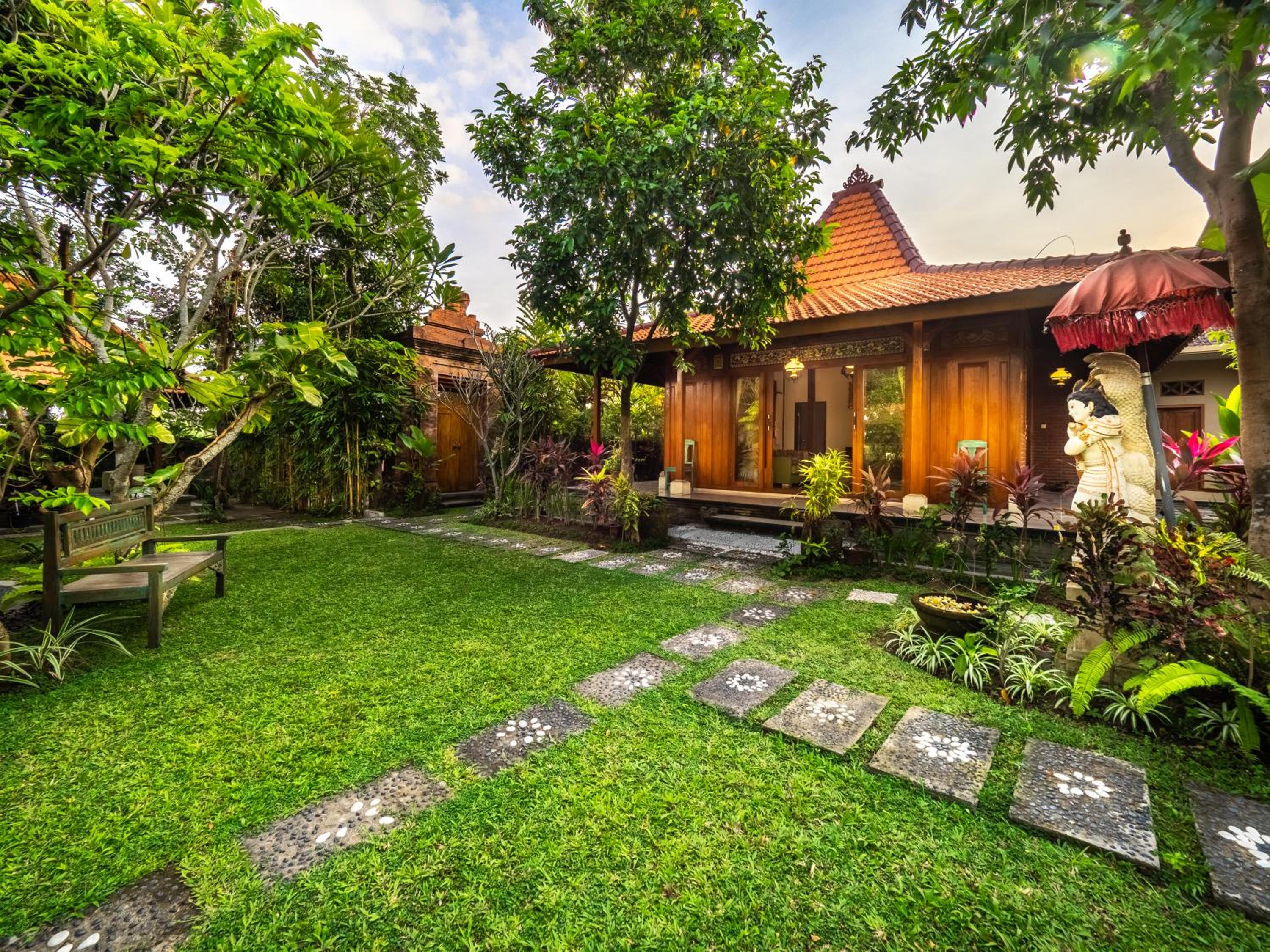Tiis Garden Puri Villas view 5
