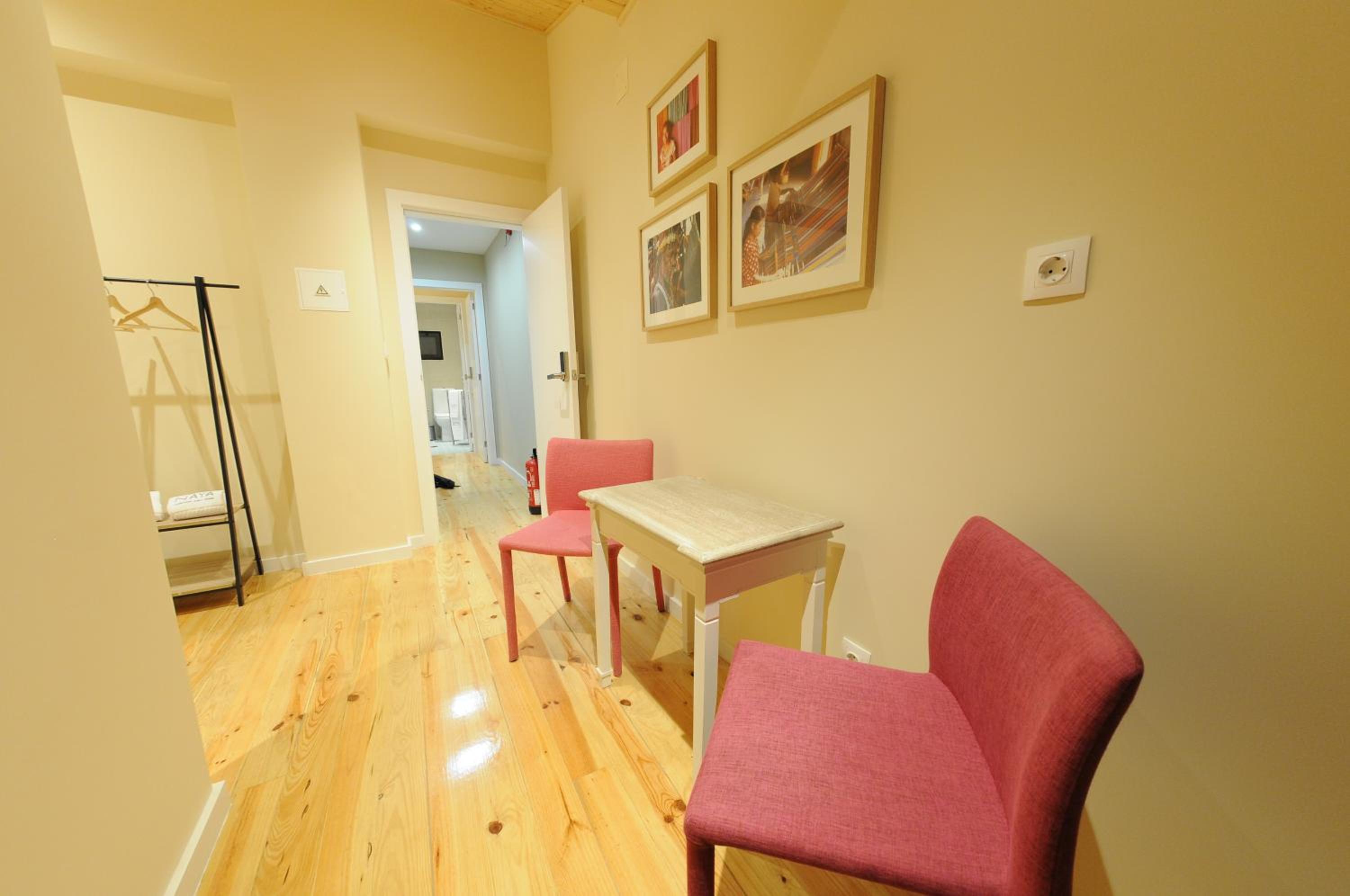 Naya-Downtown Guesthouse — photo 49