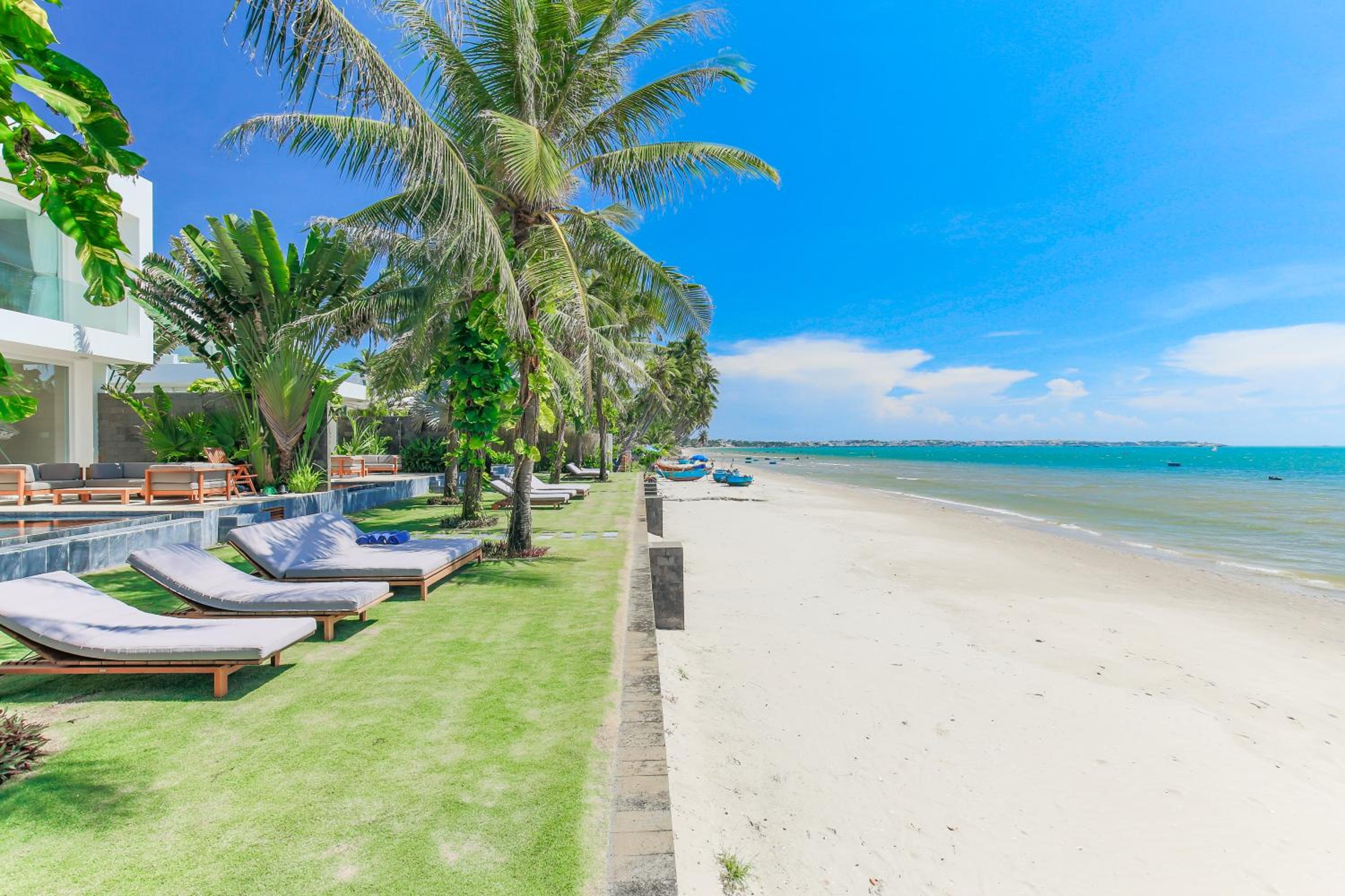 Oceanique Villas view 3