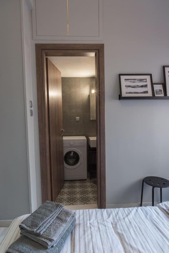 Centrally Located Apartment view 3