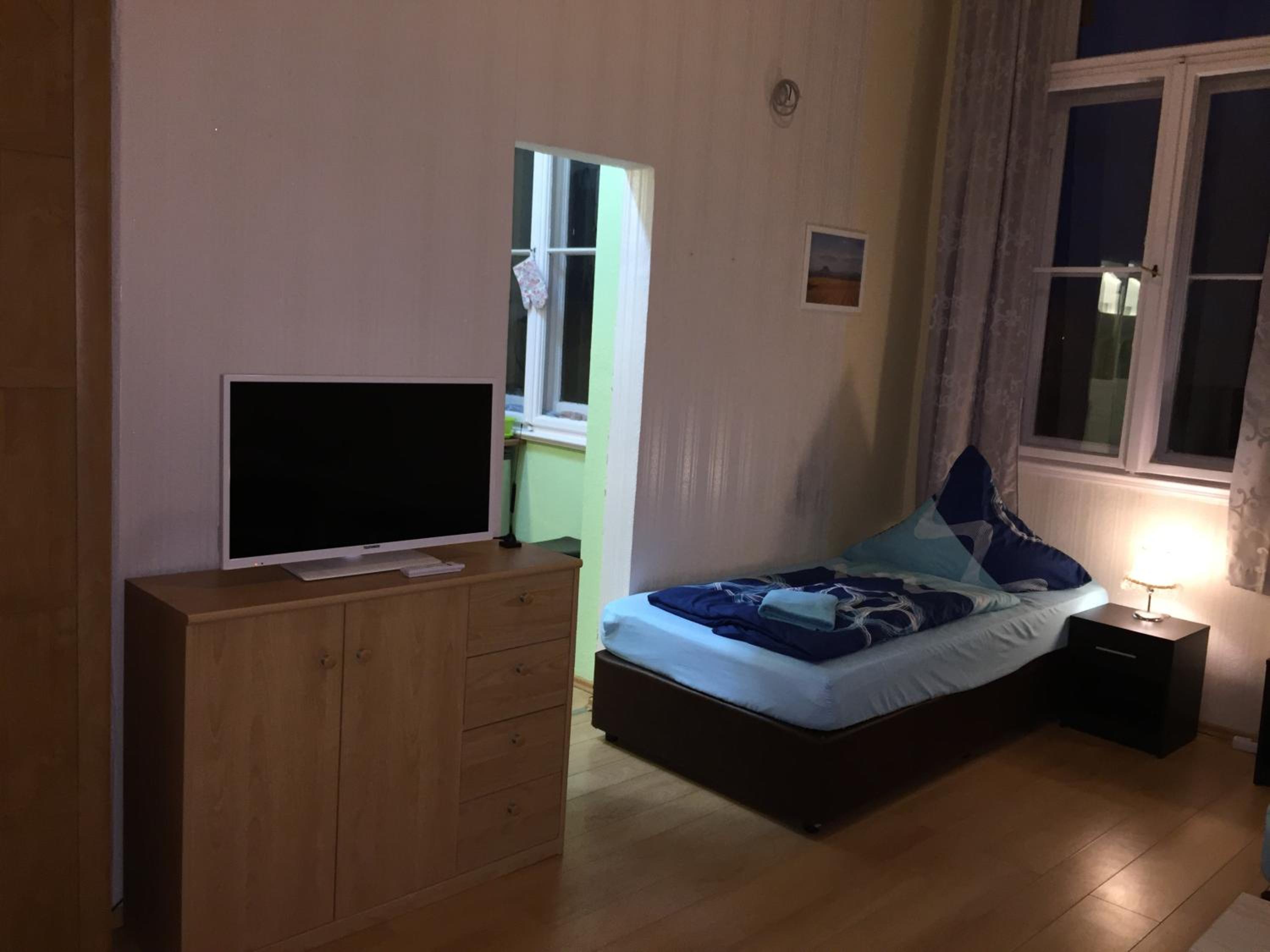 Monteur-Zimmer Dresden, Bad-Miniküche, 24-7 Self Check In
