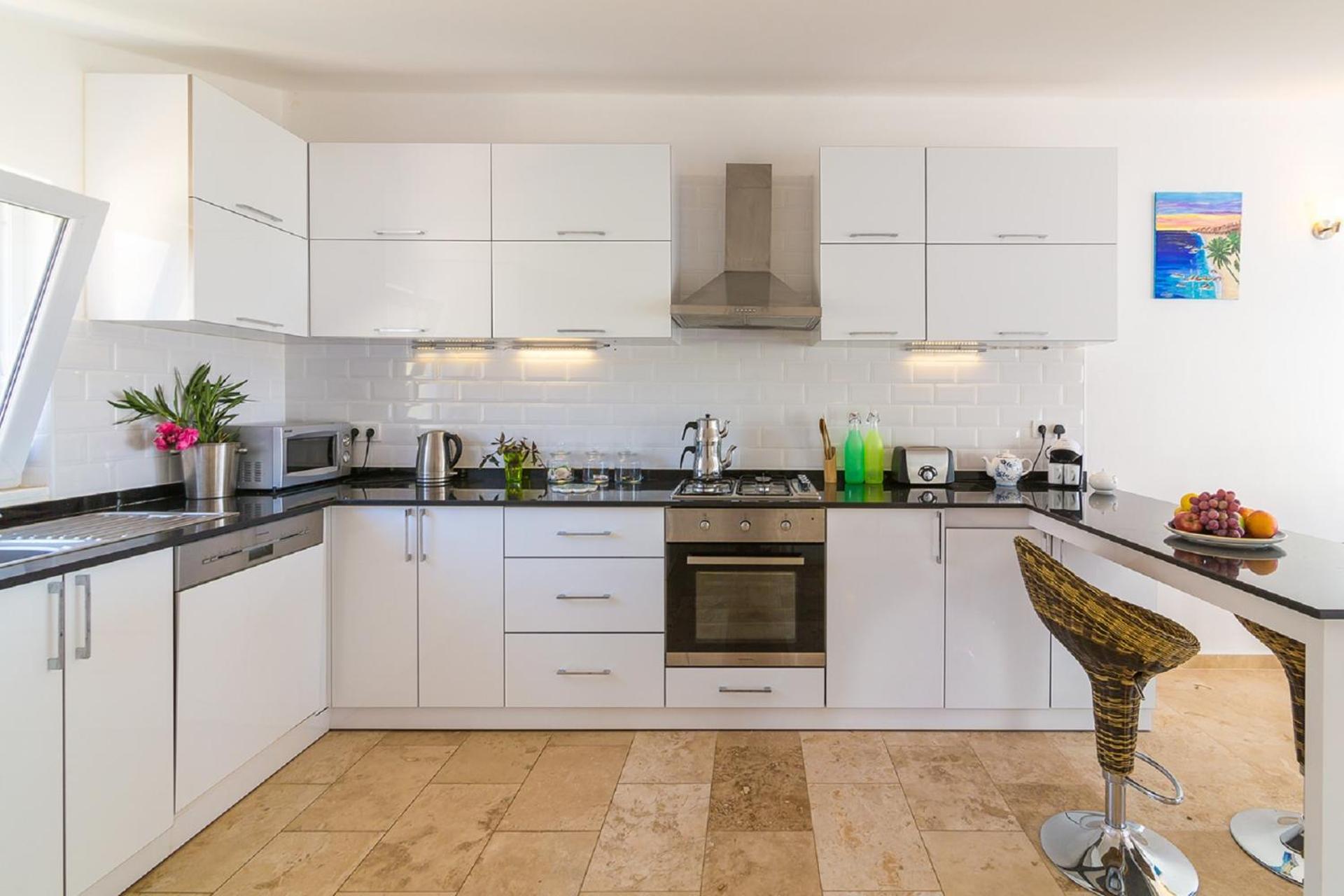 Dahlia Penthouse - Beautiful Luxurious Private Pool Fantastic Harbour Views view 4