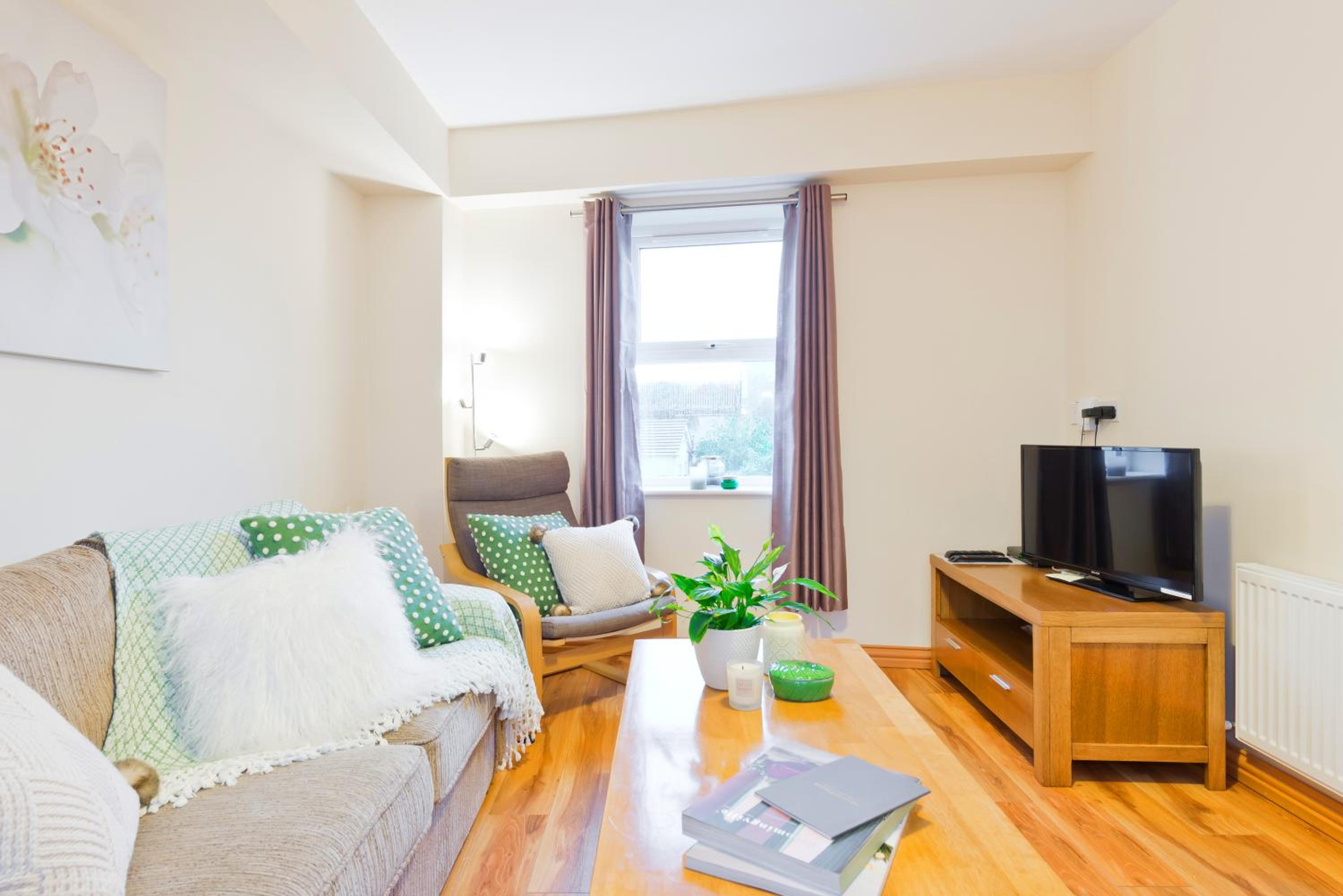Five Lamps Suites