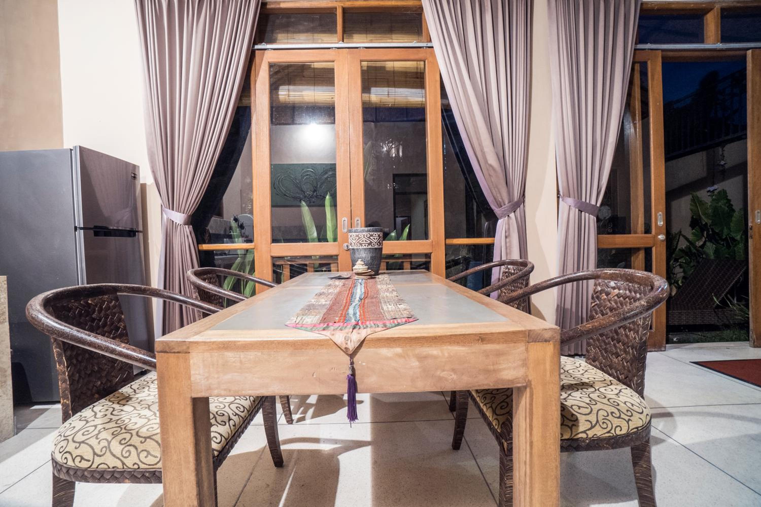 Gajah Biru Bungalows