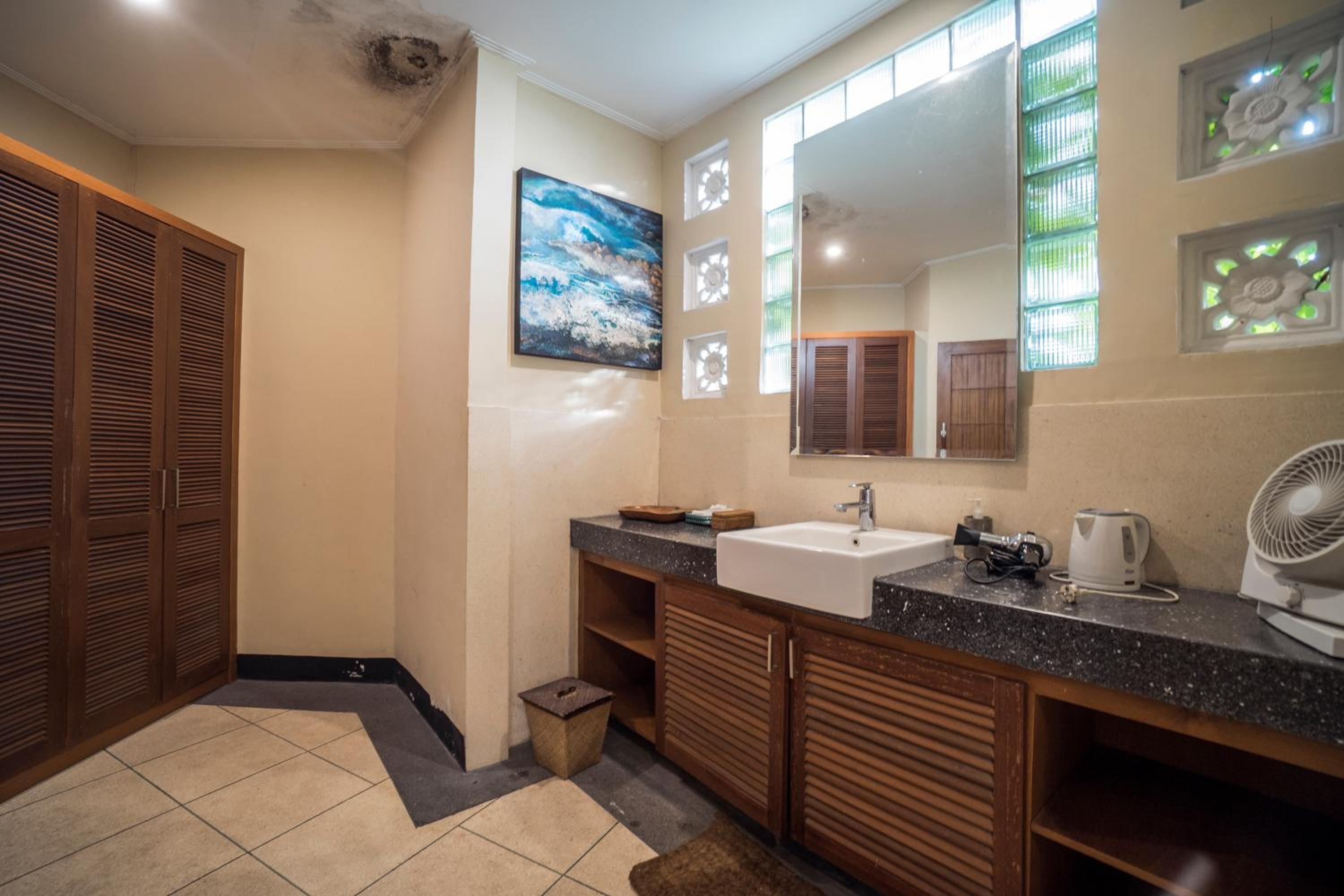 Gajah Biru Bungalows — photo 60