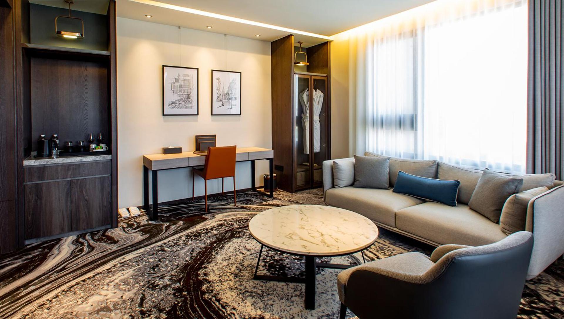 JSL hotel