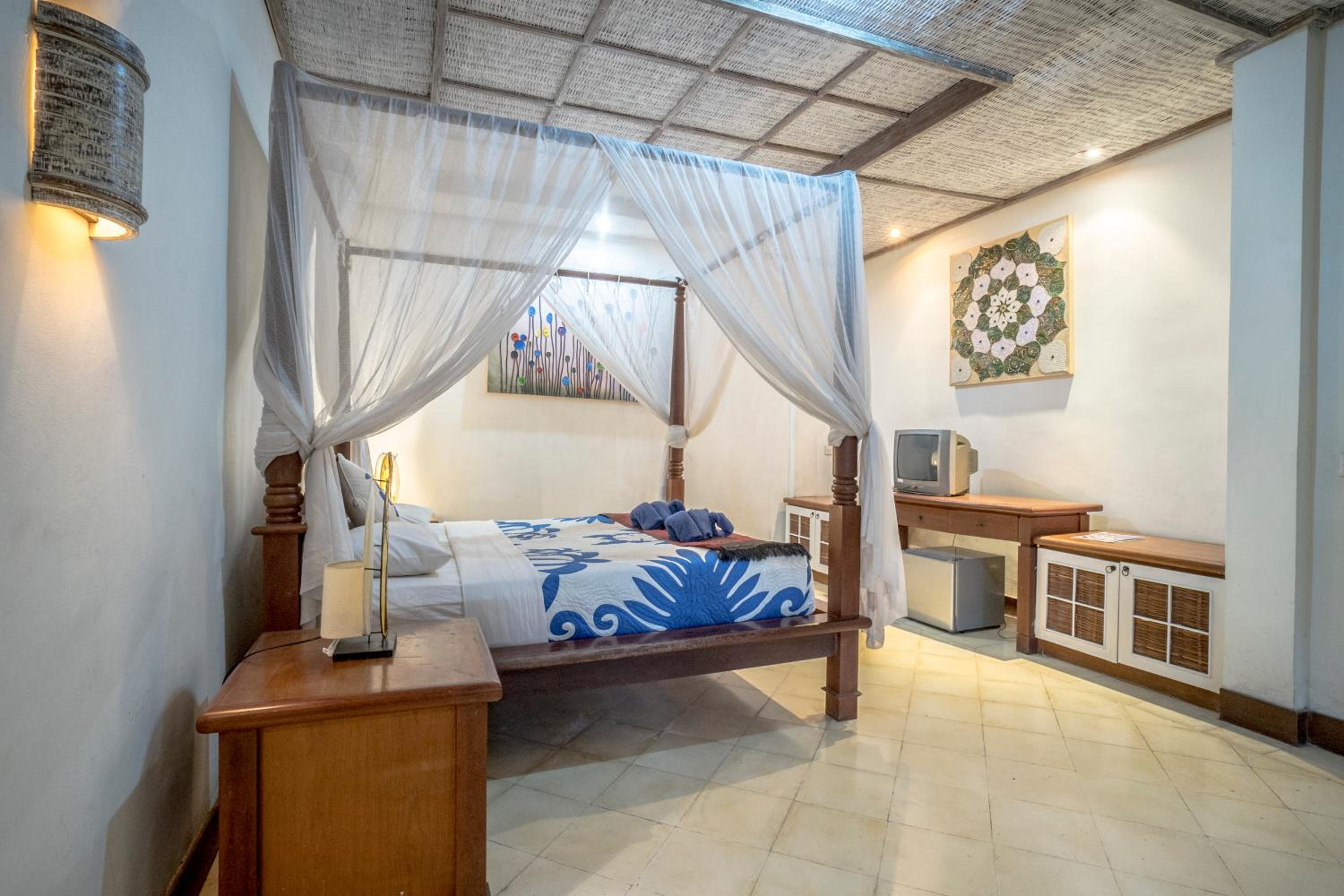 Gajah Biru Bungalows — photo 78