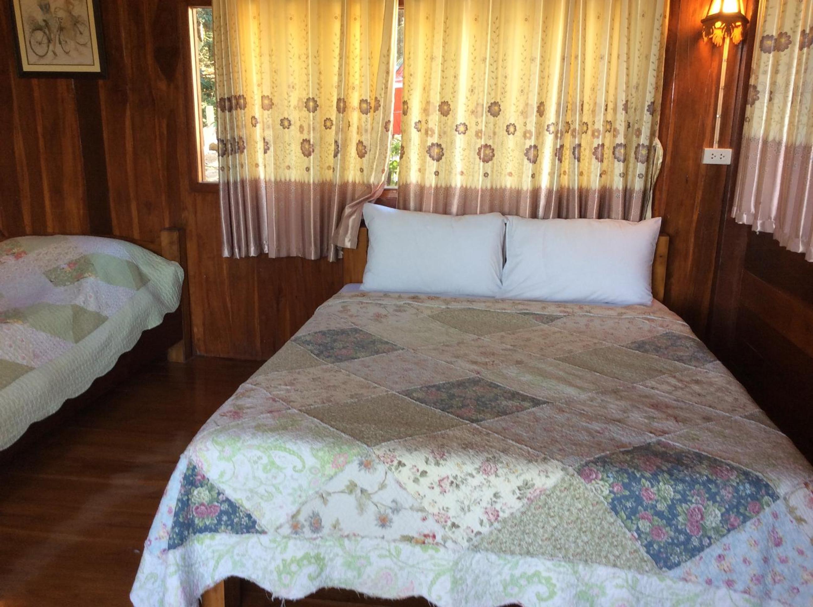 Settee Homestay
