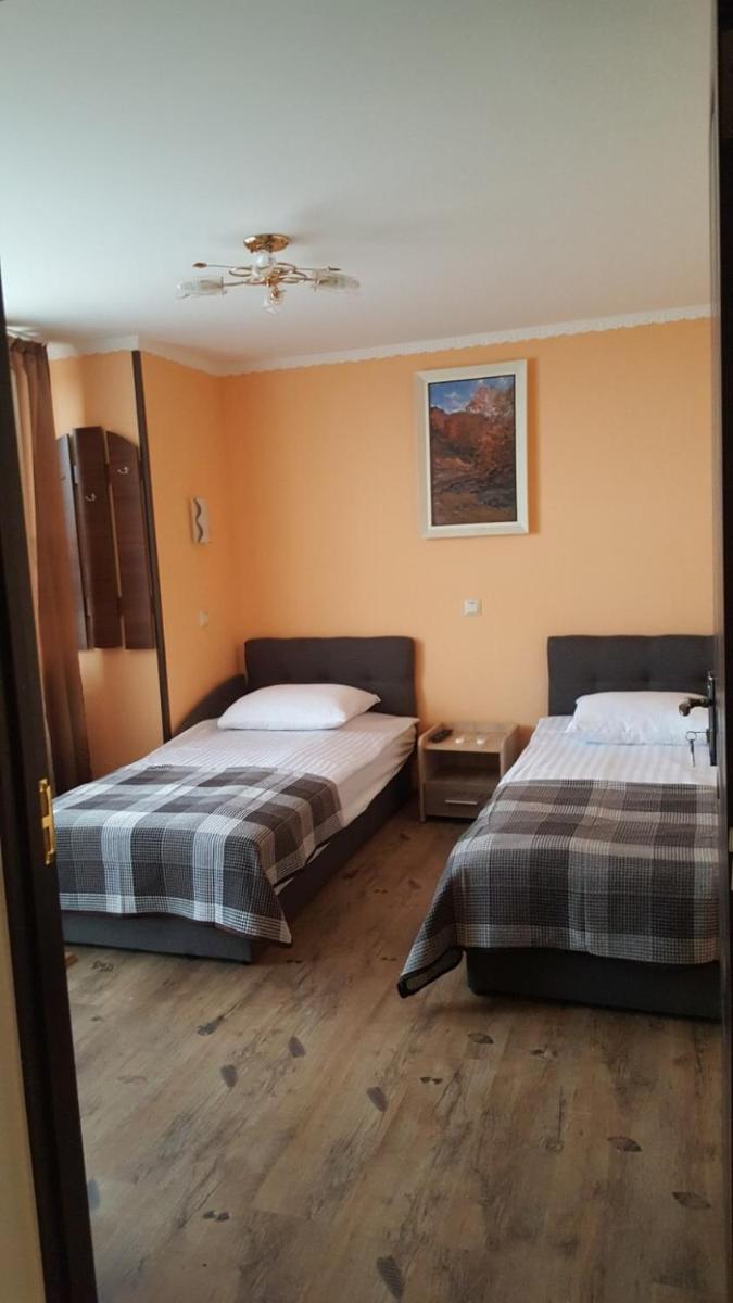 Zatishok Guest House view 3