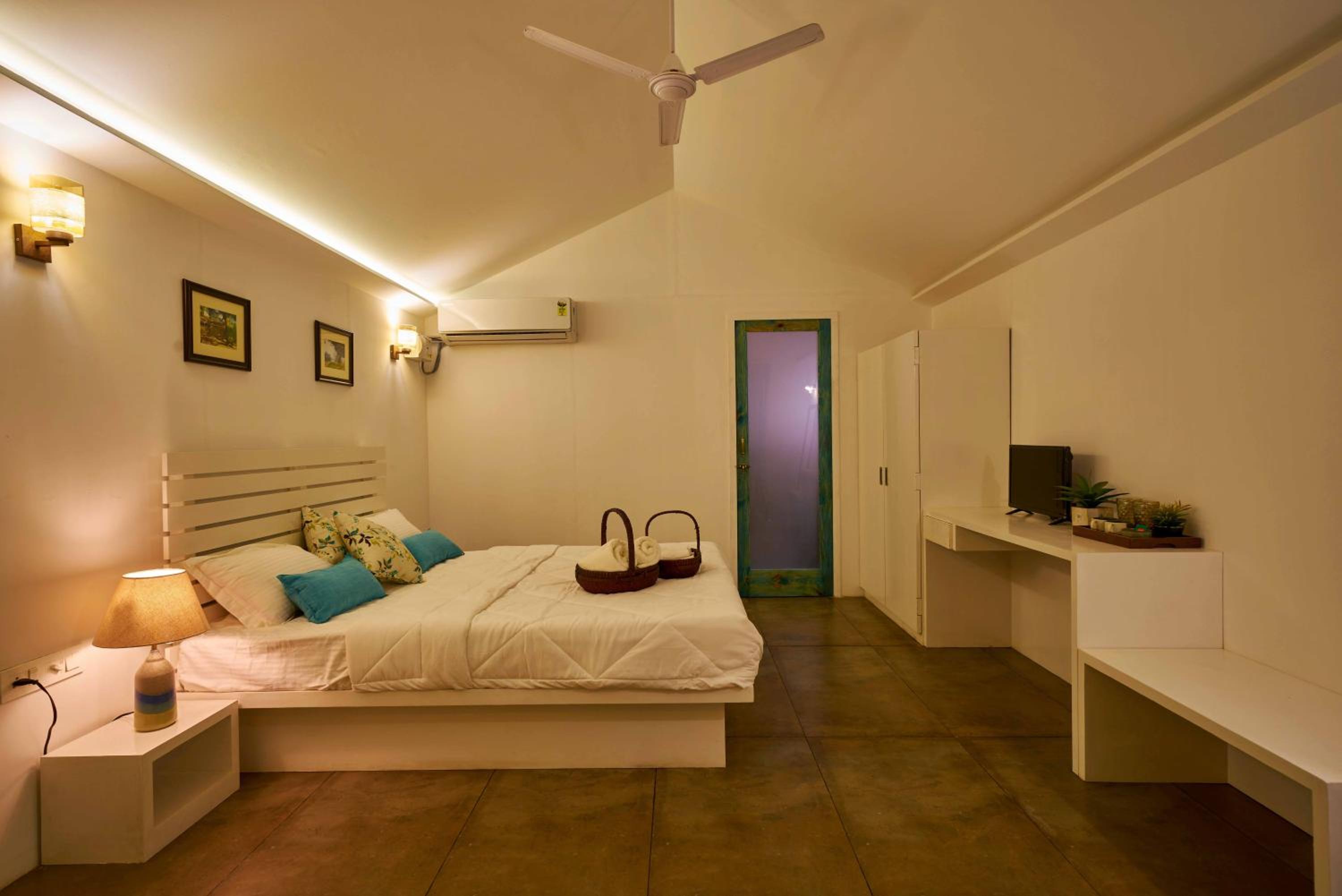 Blu Resorts