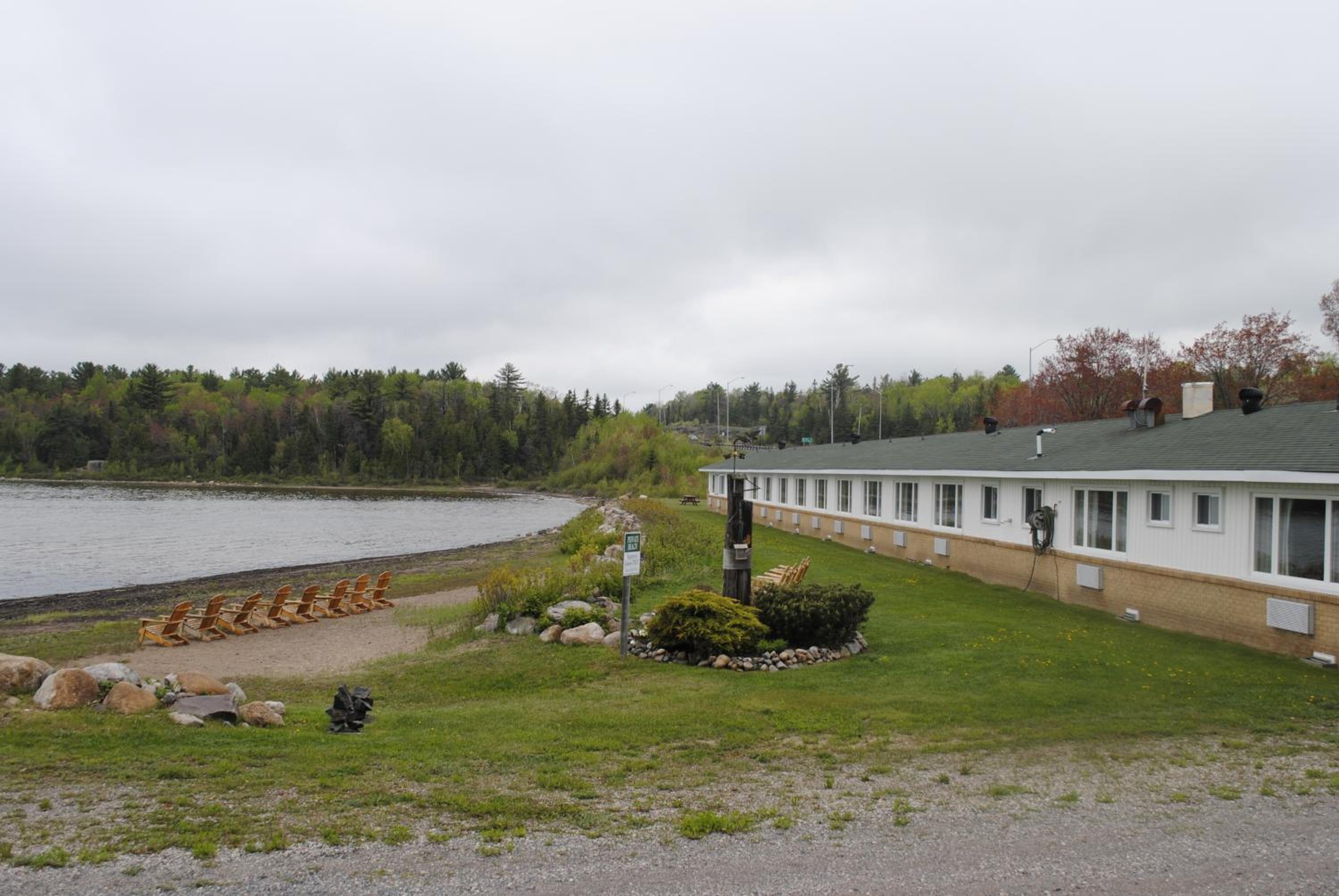 Carolyn Beach Inn