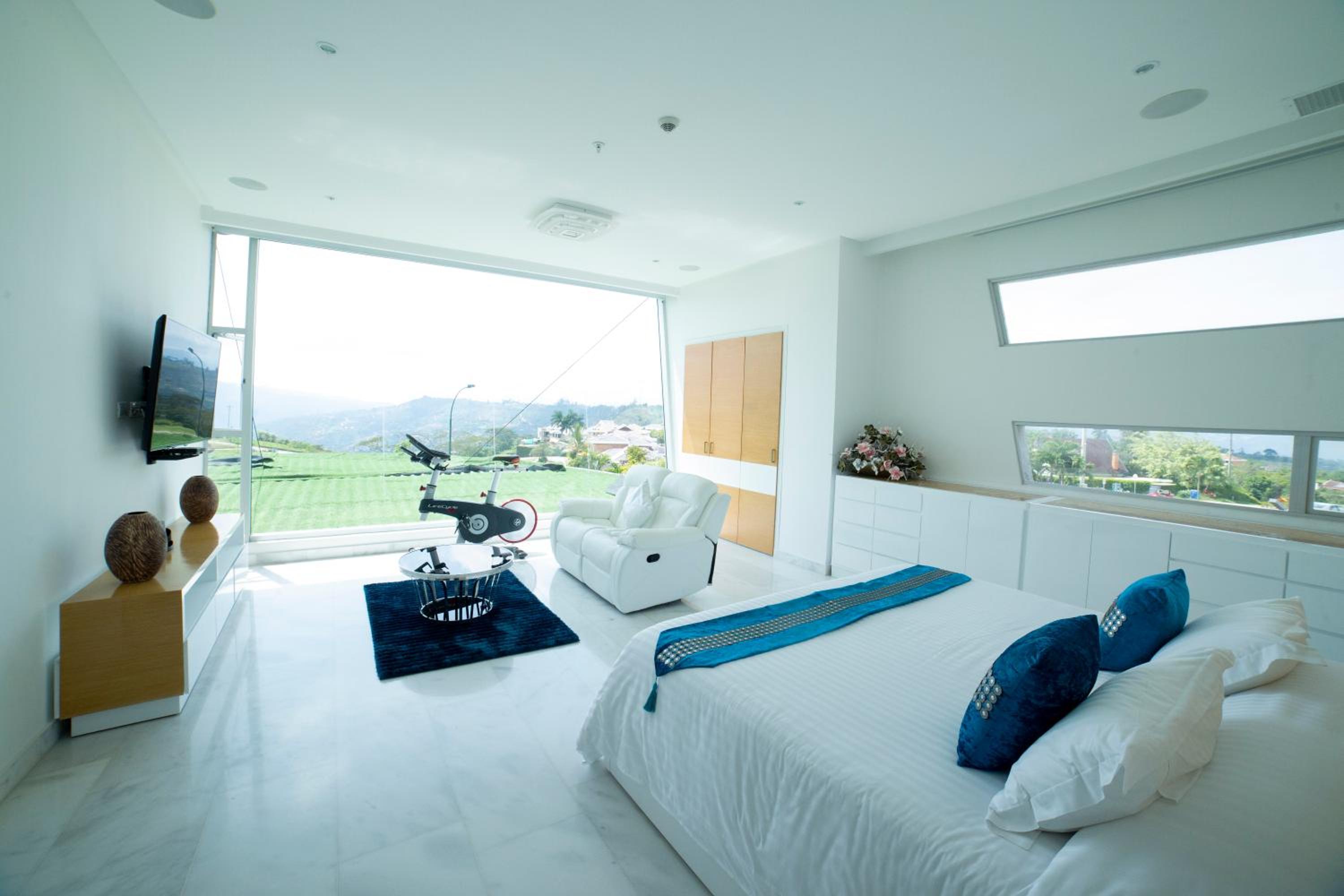 Punta Diamante Premium Hotel
