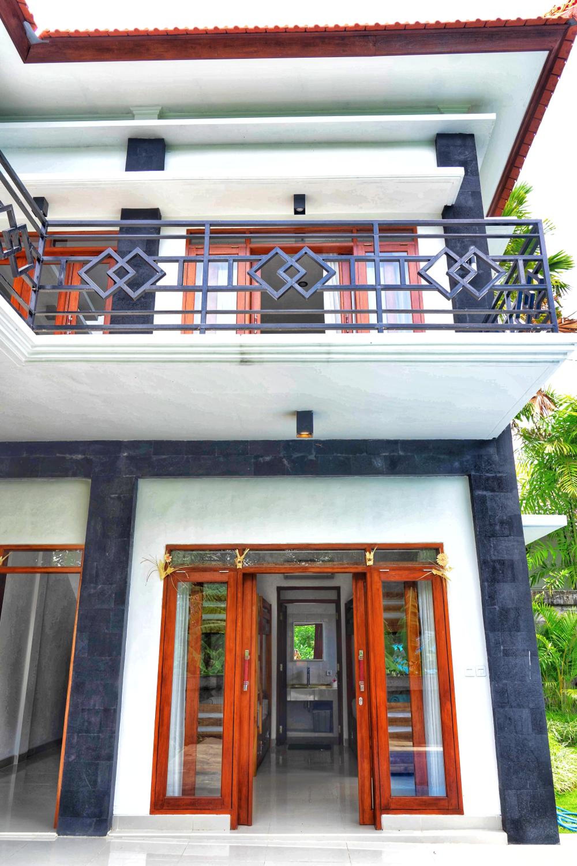 Zentiga Surf Hostel