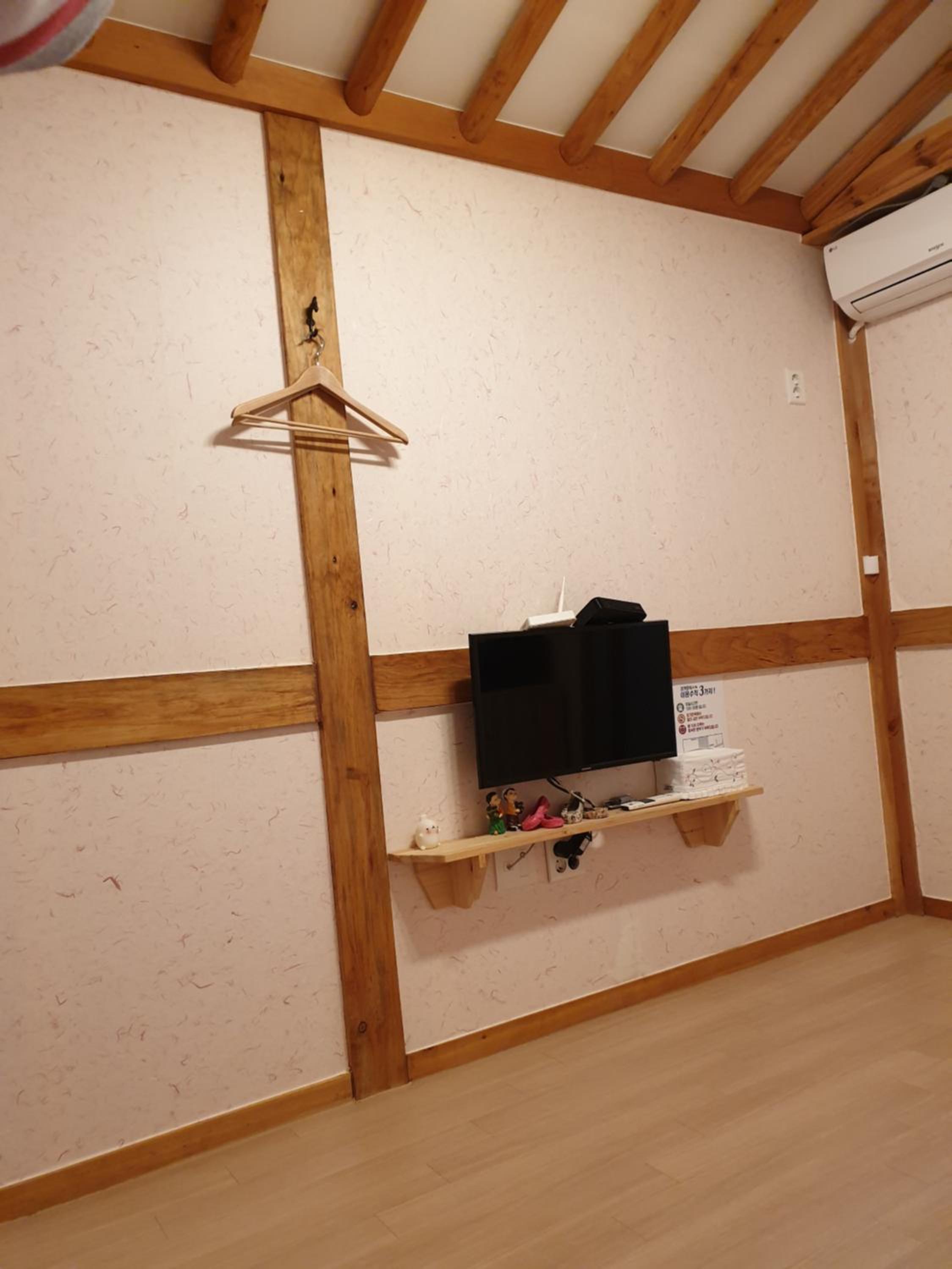 Jeongga Hanok