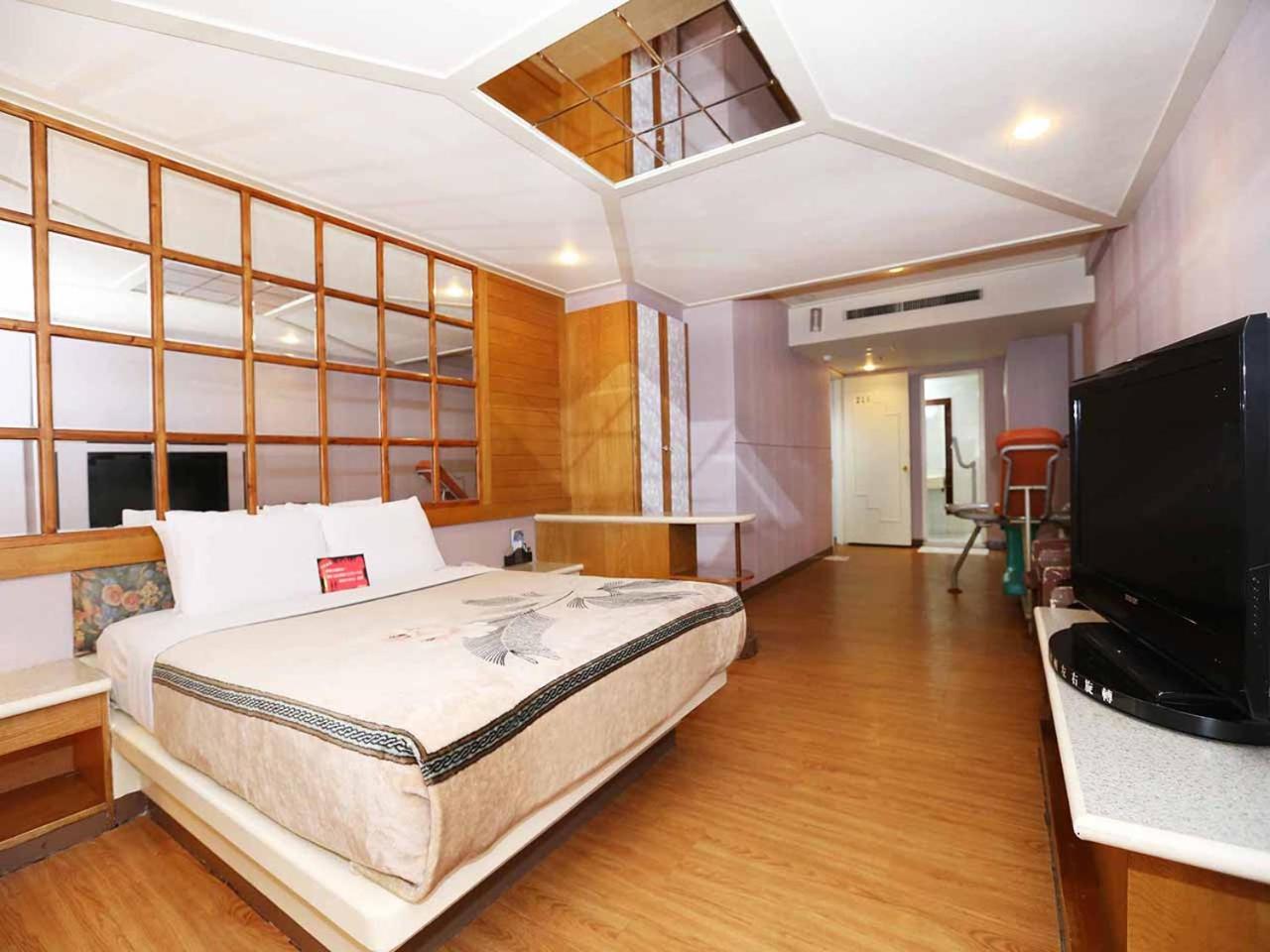 Midi Motel Tainan Branch view 4