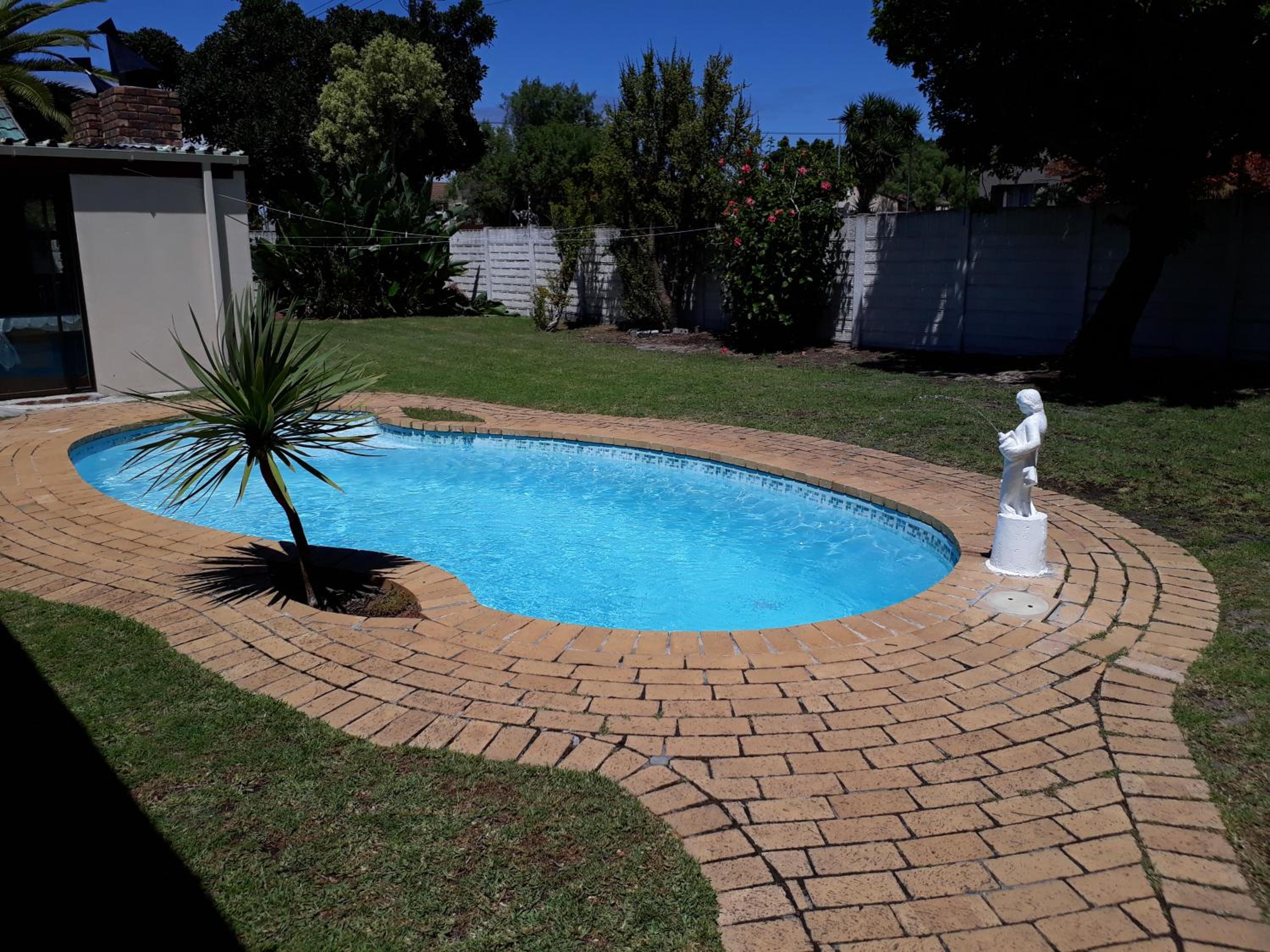 DJ'S B&B in Table View Cape Town view 5