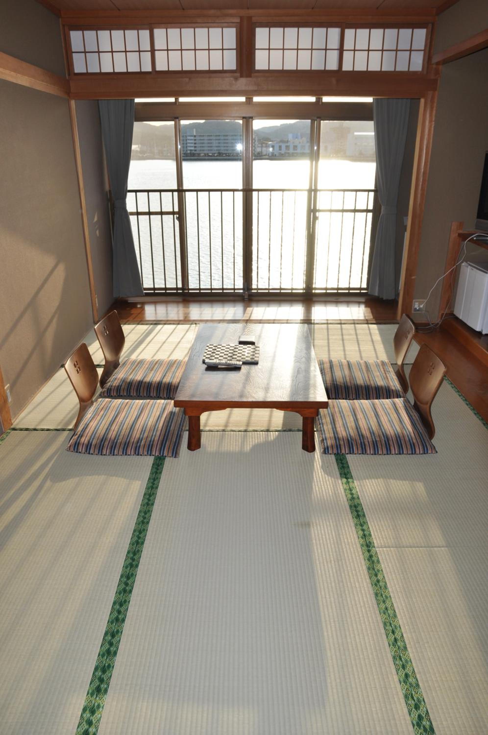 Riverside Hotel Karatsu Castle