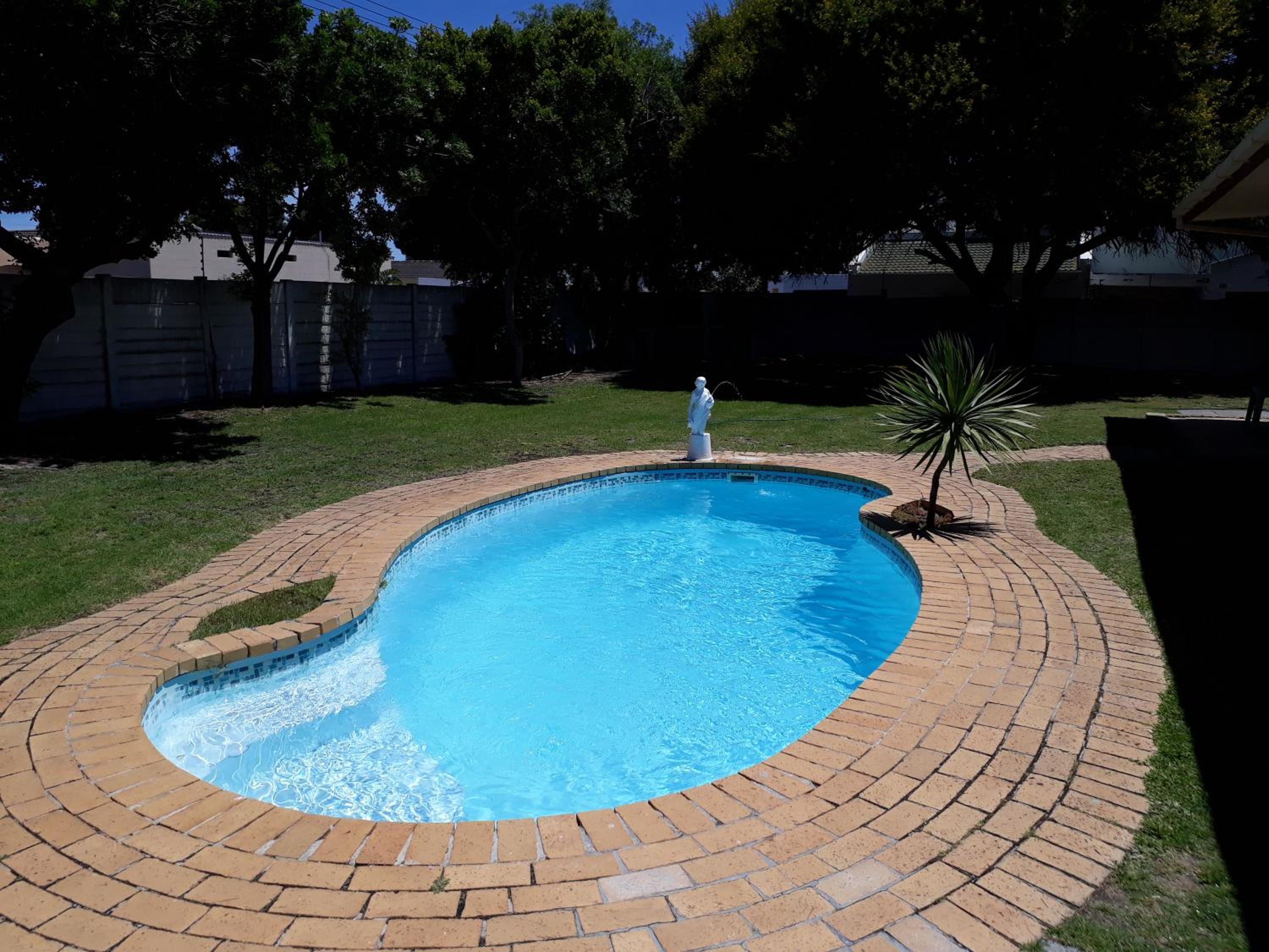 DJ'S B&B in Table View Cape Town view 4