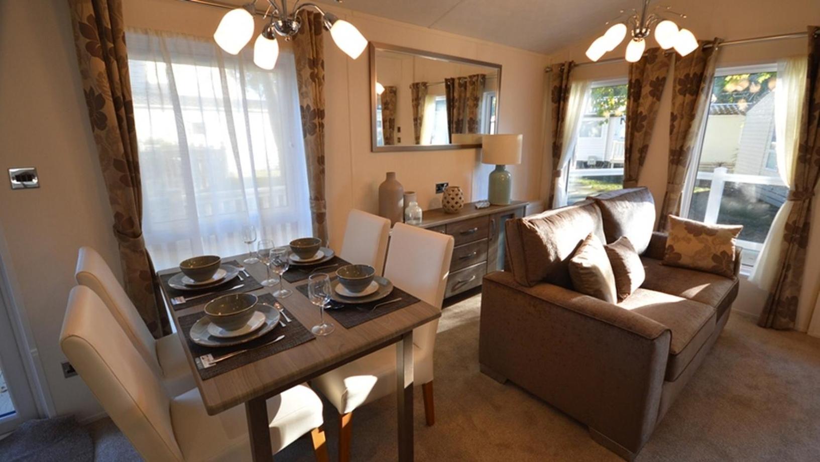 Avon Beach Lodge