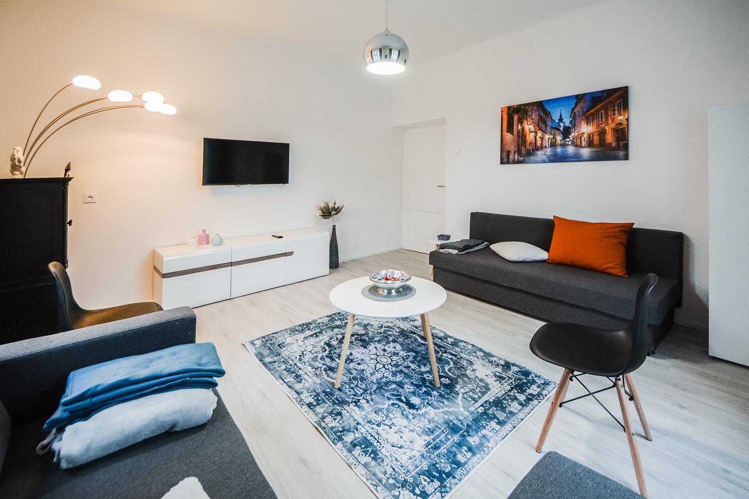 Kavon Apartments