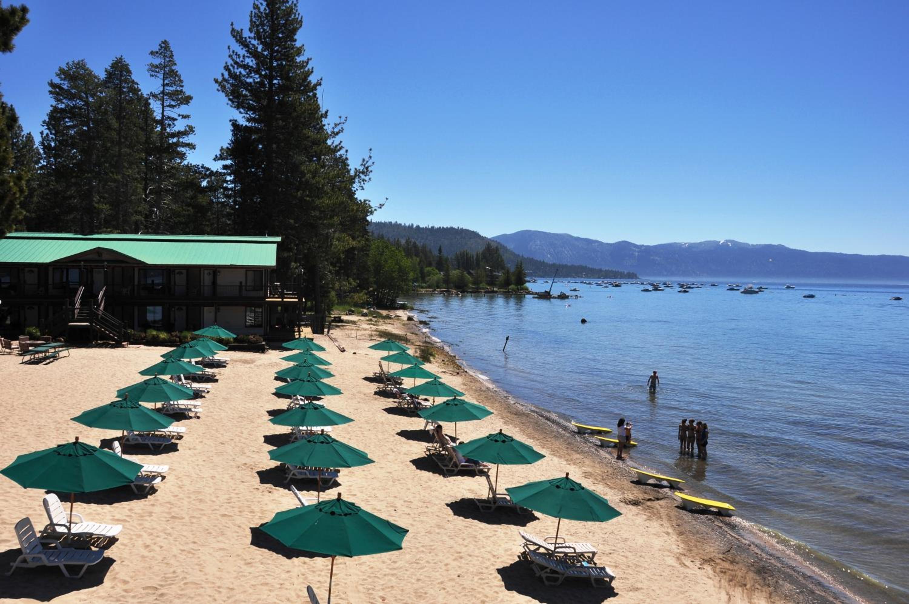 Mourelatos Lakeshore Resort - Property Image 11