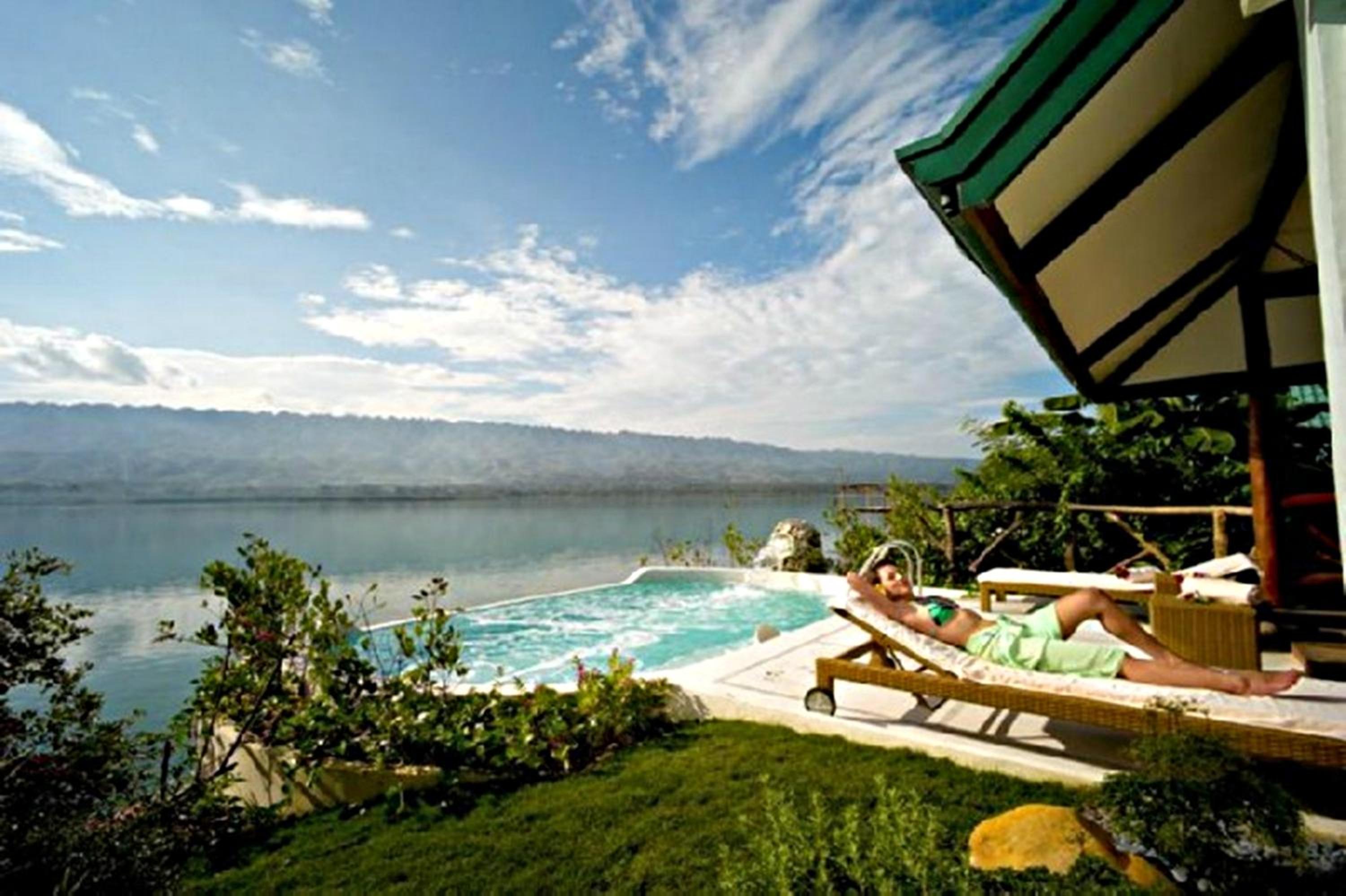 Badian Island Wellness Resort