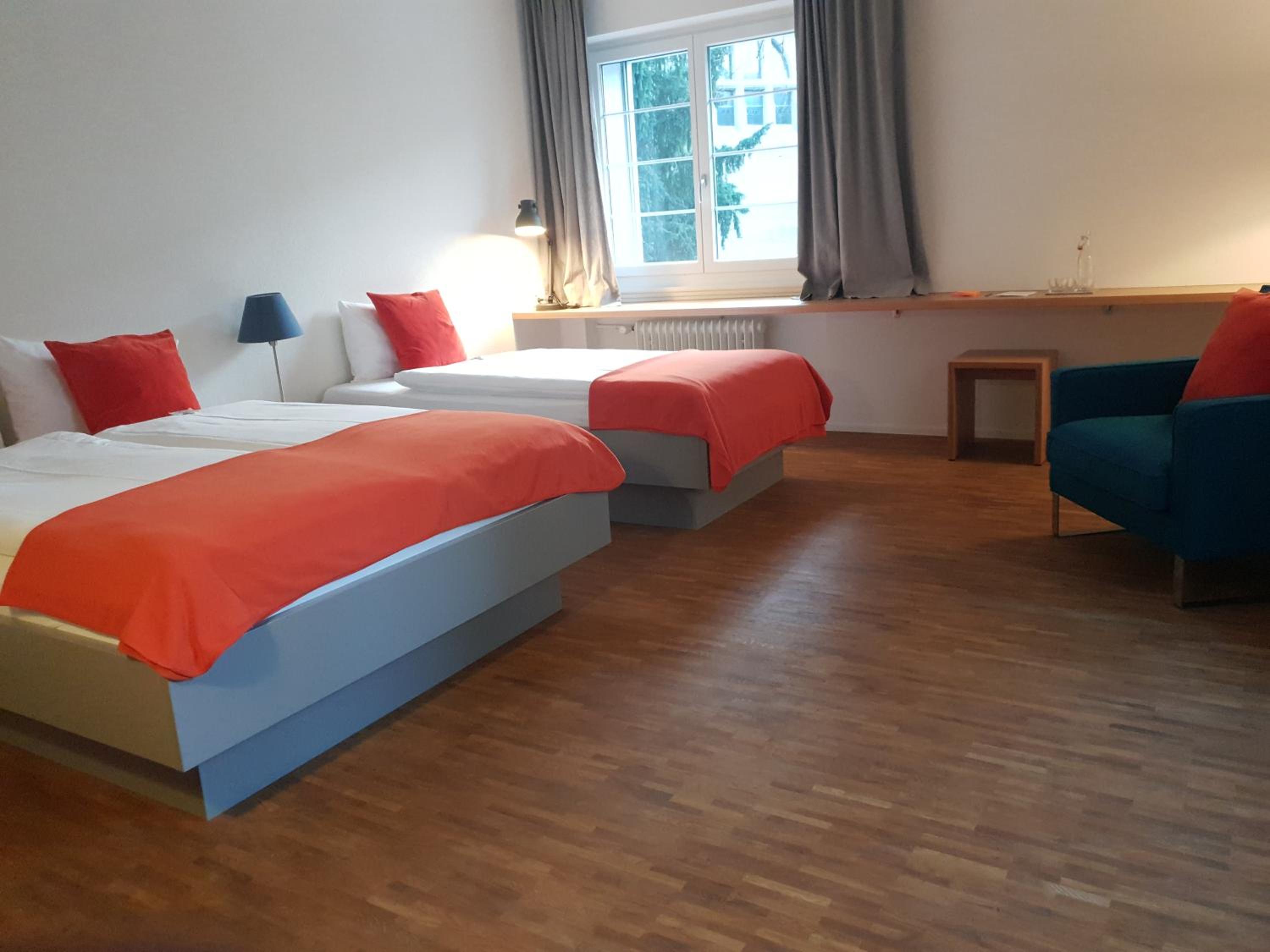 Josephine's Guesthouse - WOMEN ONLY with rooftop and community area