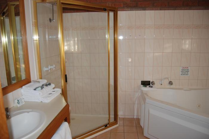 Sportslander Motor Inn