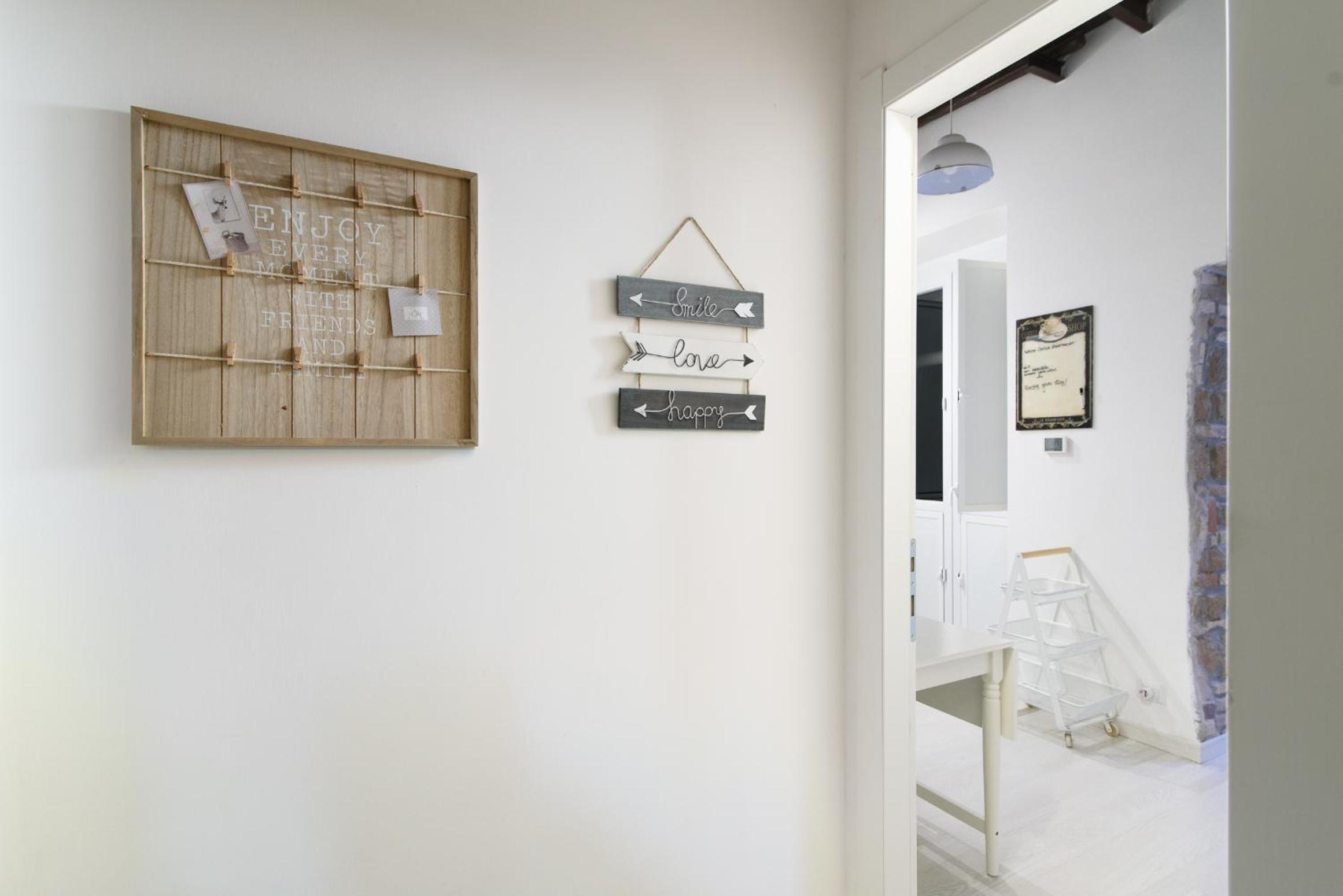 White Ostilia Apartments