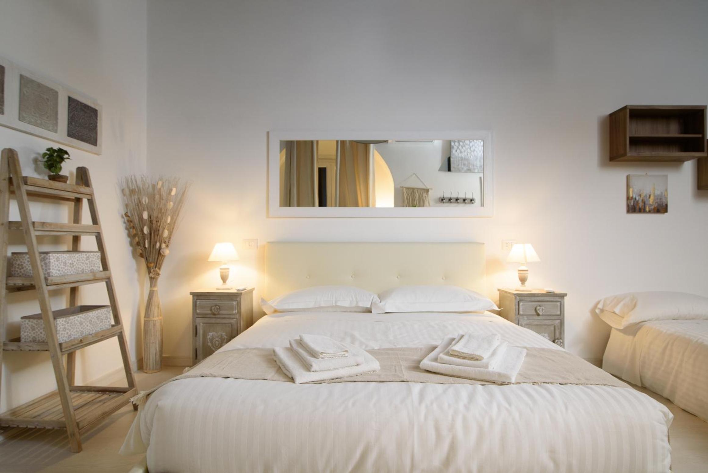 White Ostilia Apartments