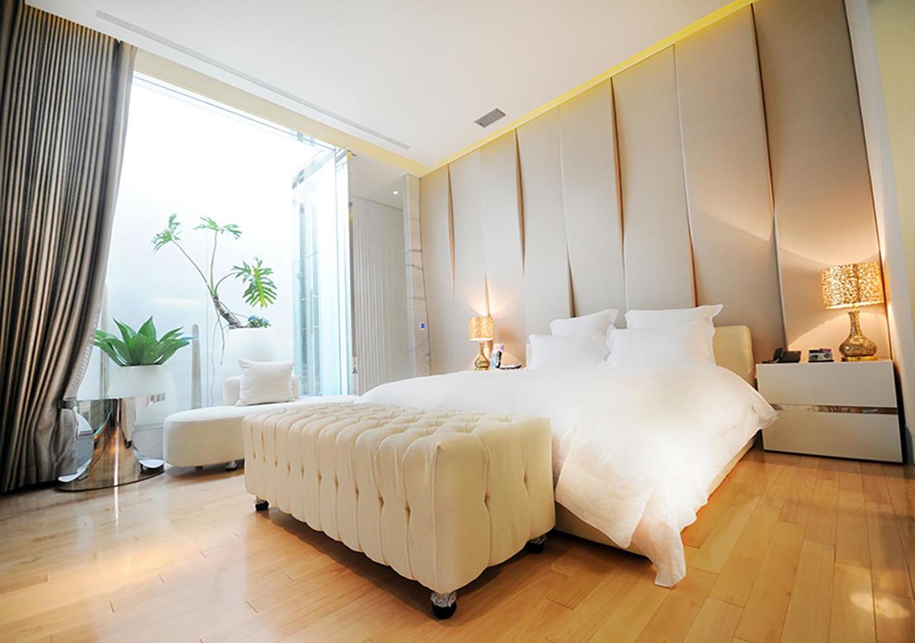 Royal Group Motel Ming Zu Branch view 4