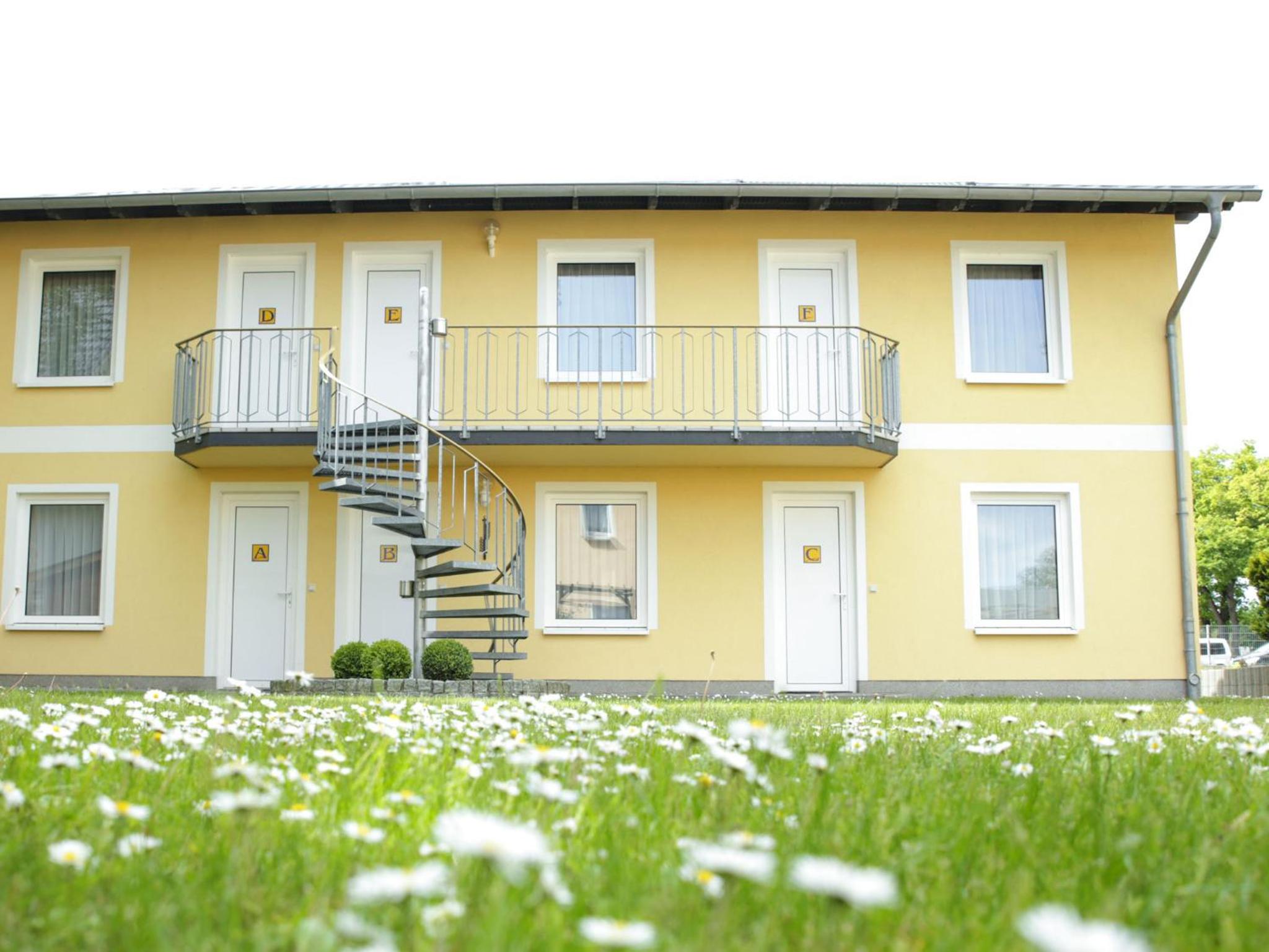 Appartementhaus Gutenberg - Ruhig & zentral in Binz - Parkplatz kostenlos - WLAN - 6 Min zum Strand - 2 Min zum See