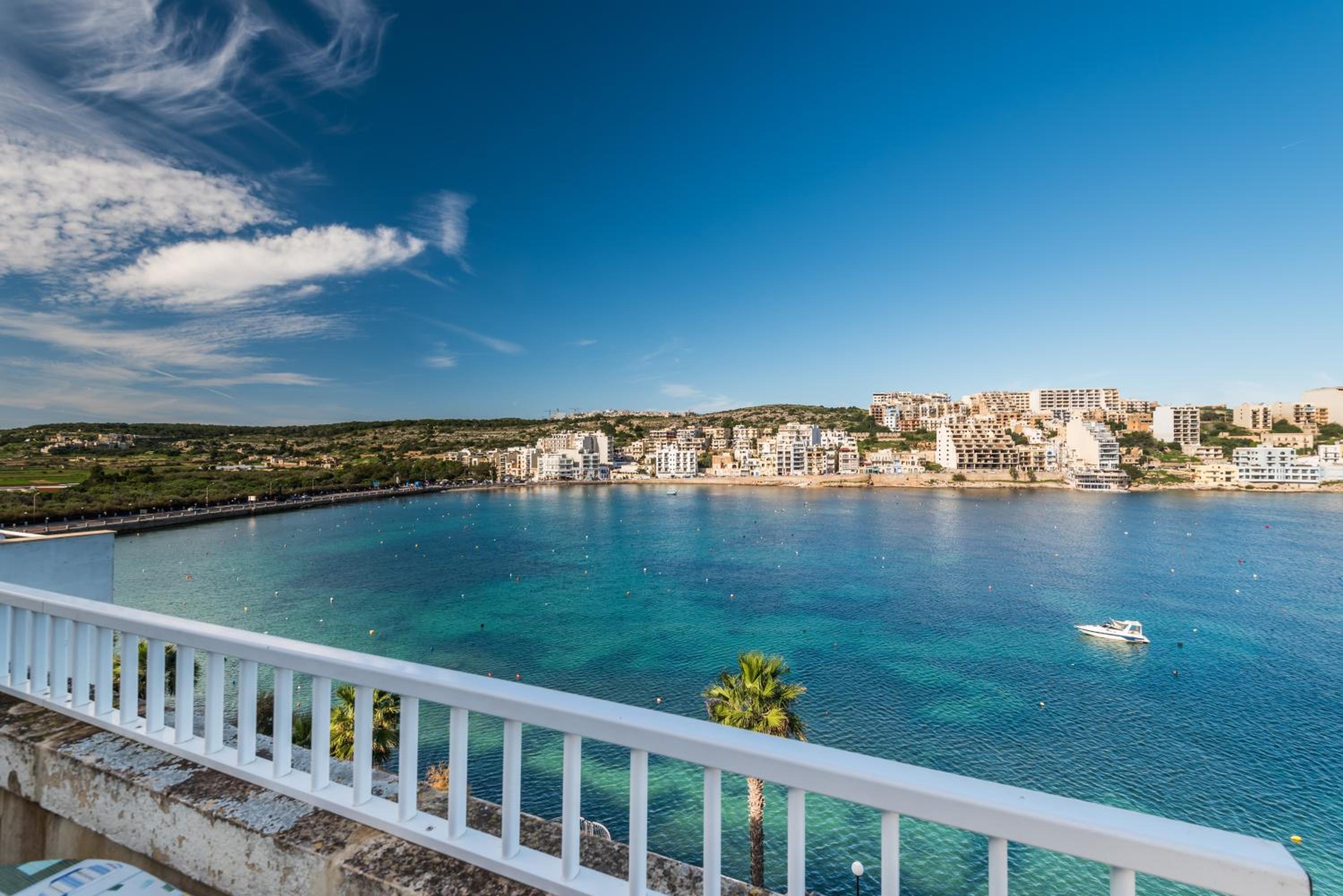 Blue Harbour Seafront with large terrace with panoramic sea views - by Getawaysmalta — photo 2