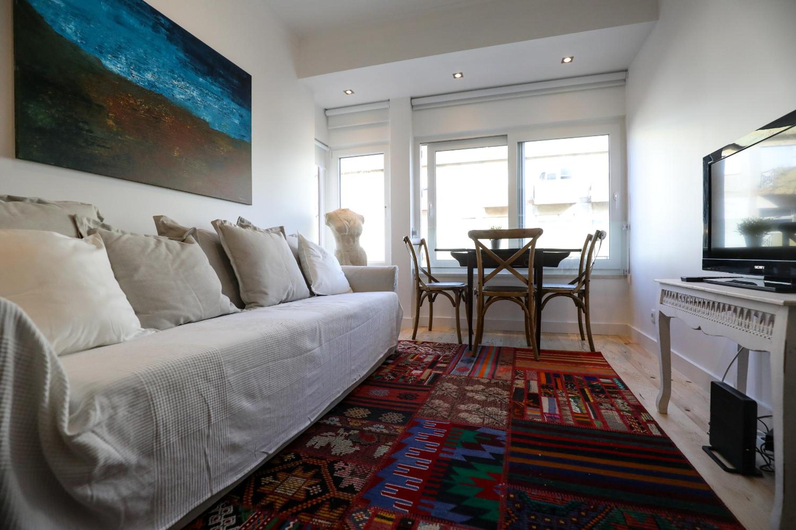 Central Lisbon Luxury Apartment view 2